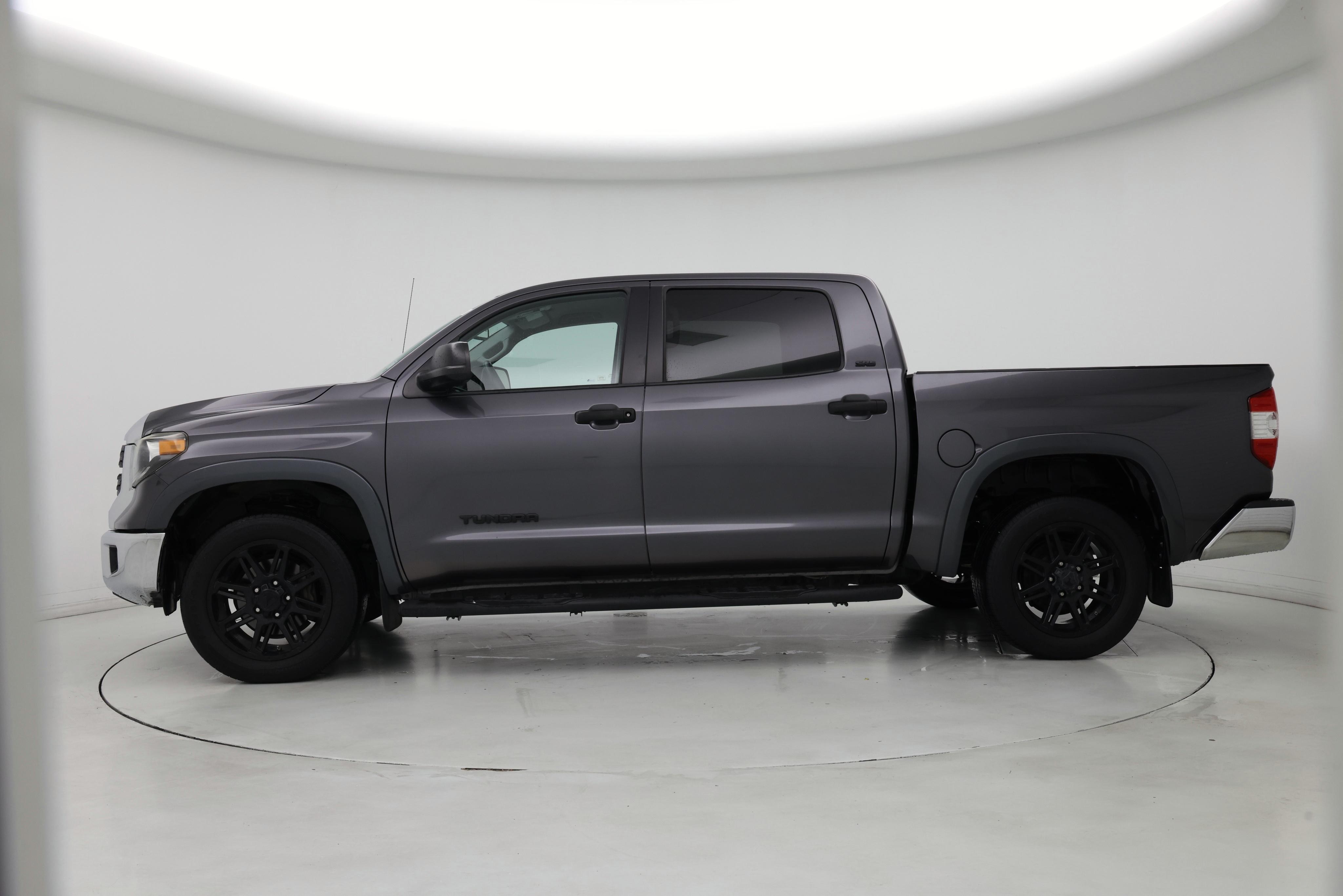 Thumbnail: 2018 Toyota Tundra - 3