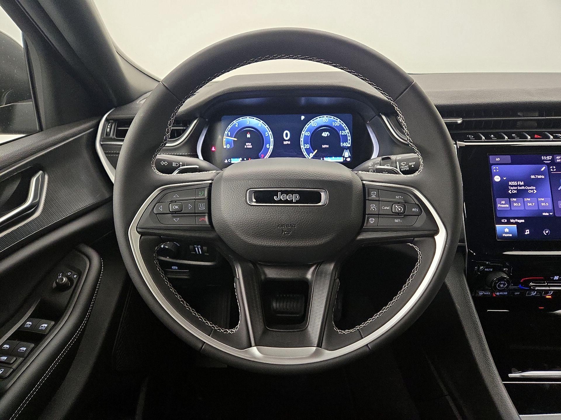 Thumbnail: 2025 Jeep Grand Cherokee - 10