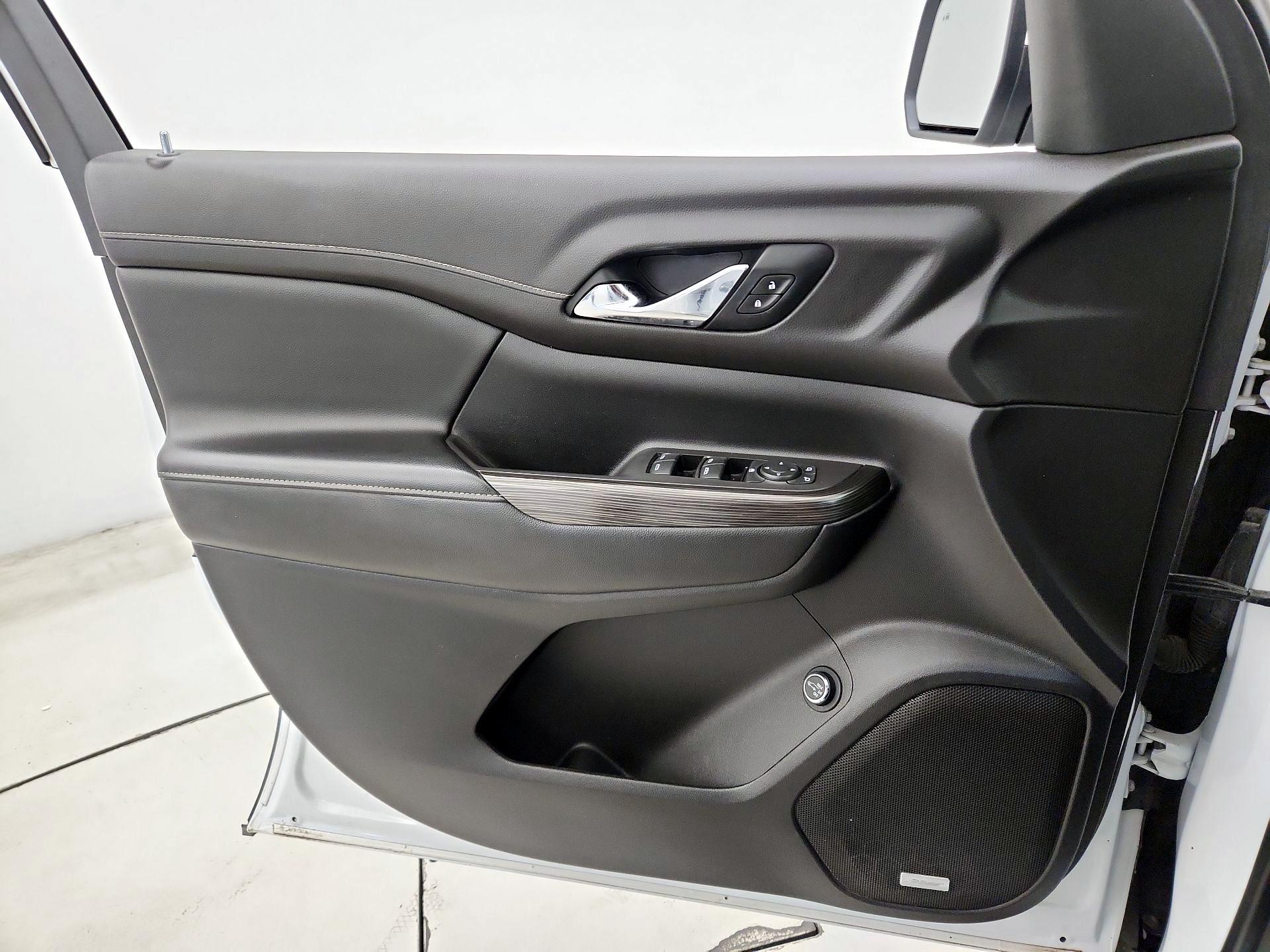 Thumbnail: 2020 GMC Acadia - 12