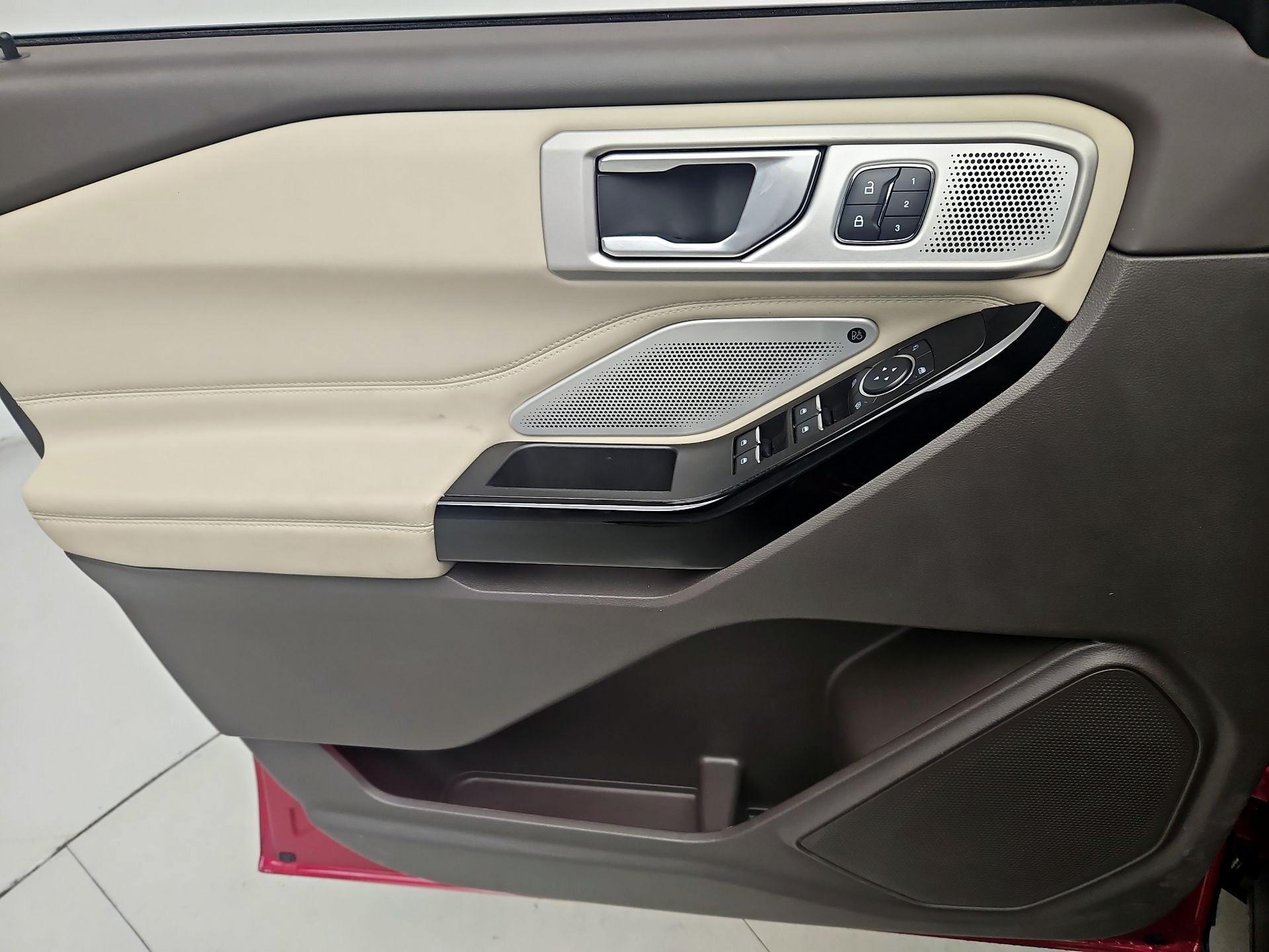 Thumbnail: 2022 Ford Explorer - 12