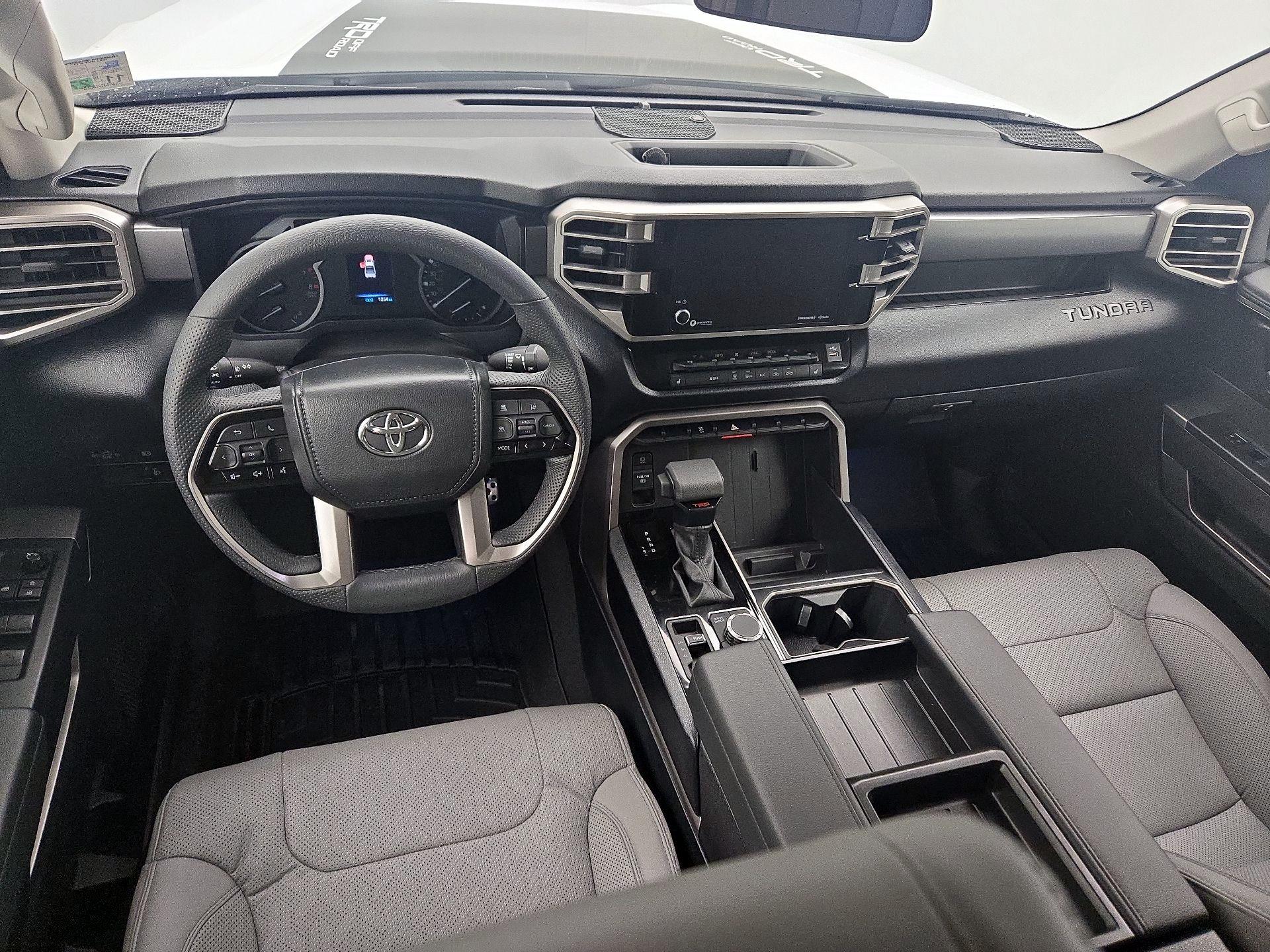 Thumbnail: 2024 Toyota Tundra - 9