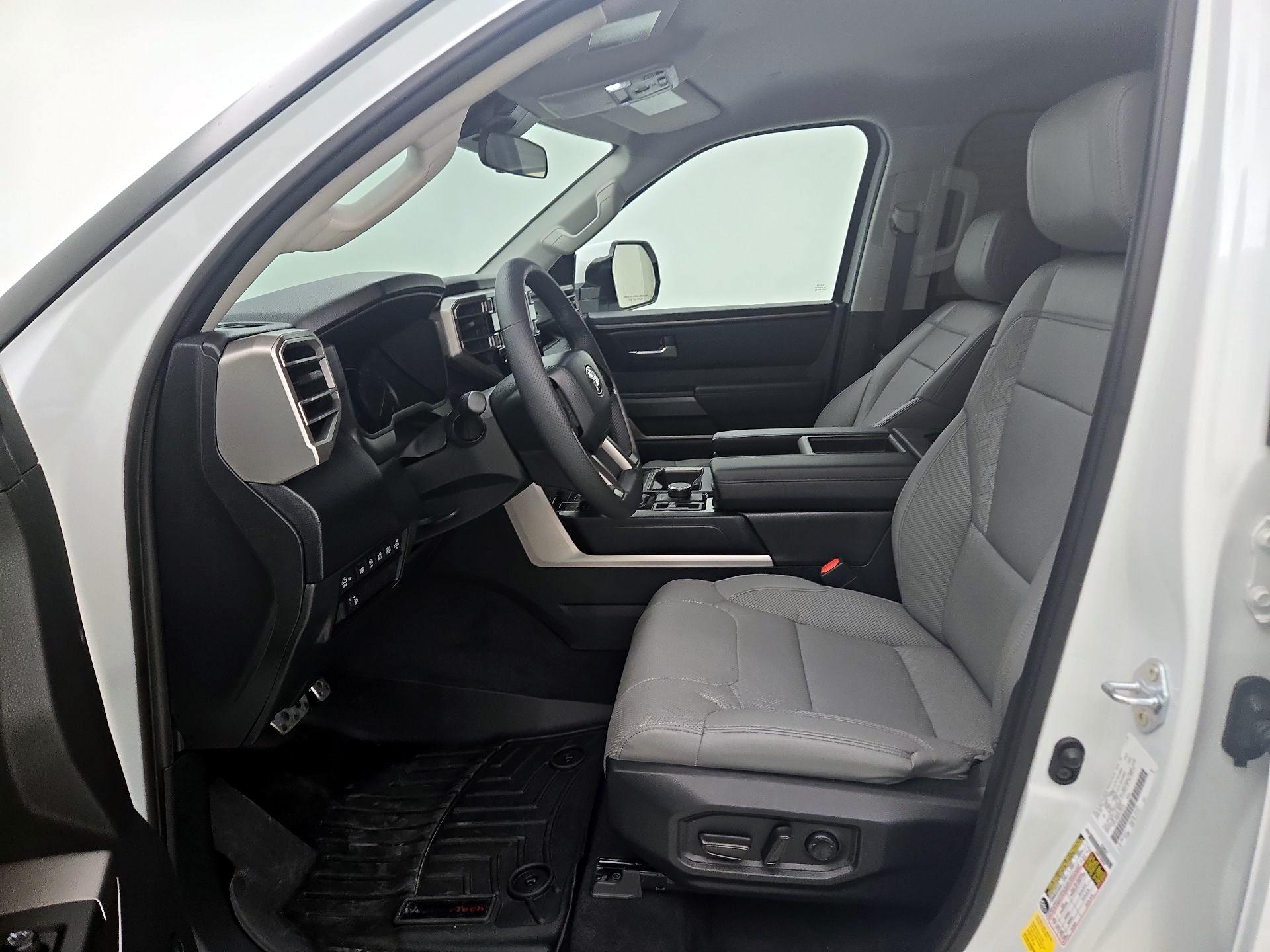 Thumbnail: 2024 Toyota Tundra - 11