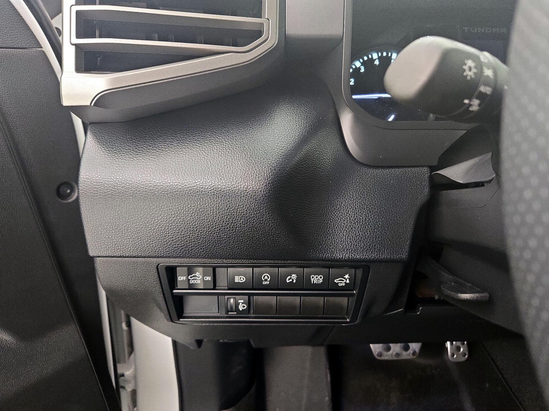 Thumbnail: 2024 Toyota Tundra - 13