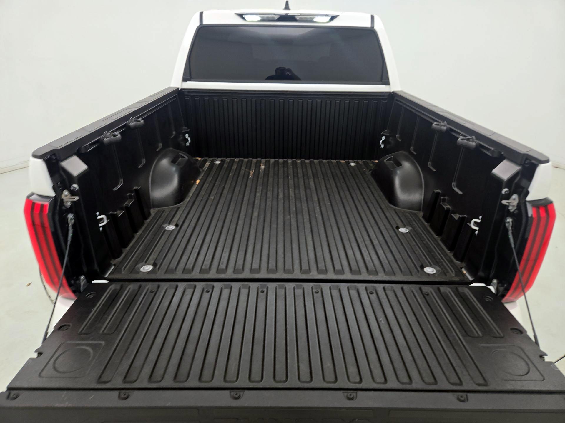 Thumbnail: 2024 Toyota Tundra - 20