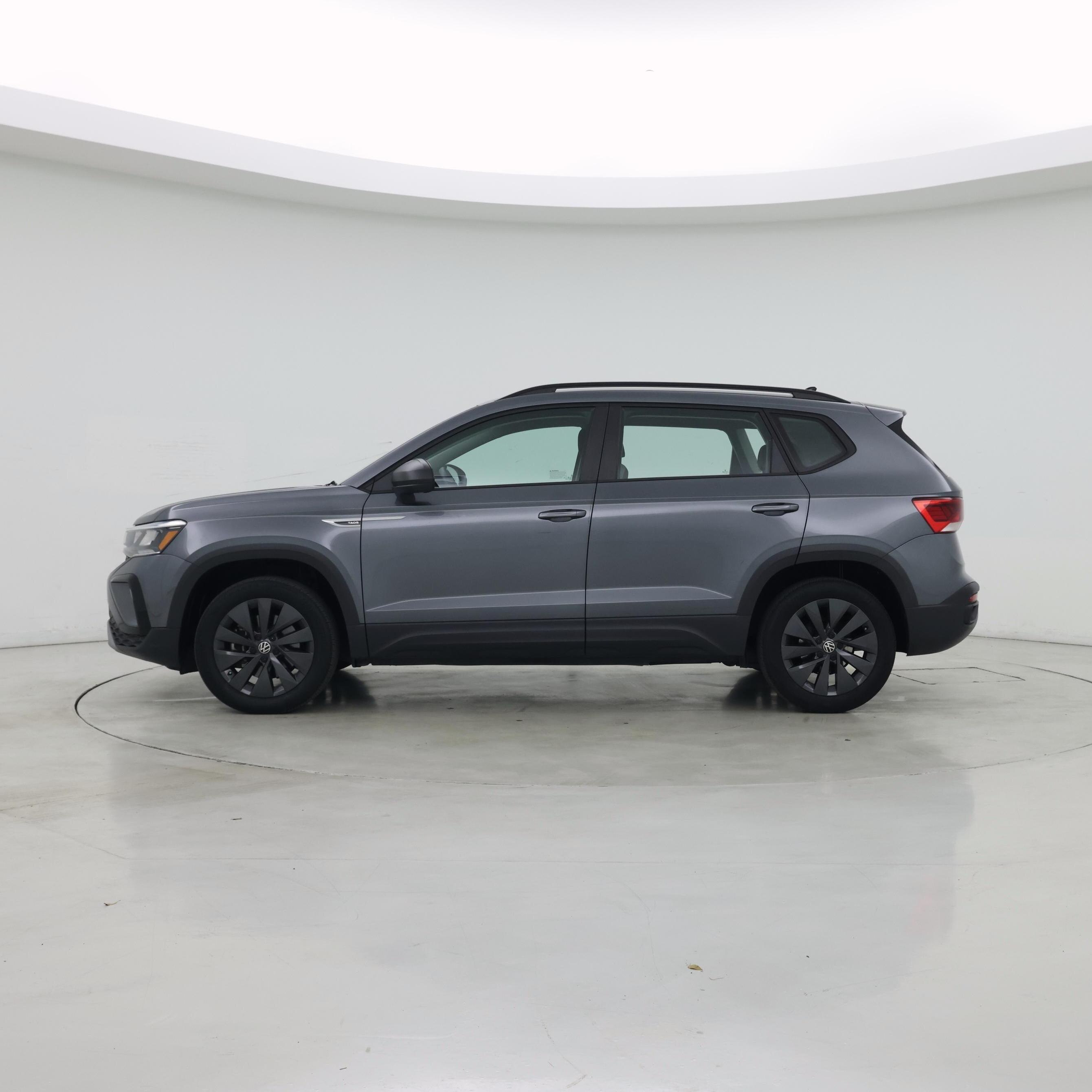 Thumbnail: 2023 Volkswagen Taos - 3