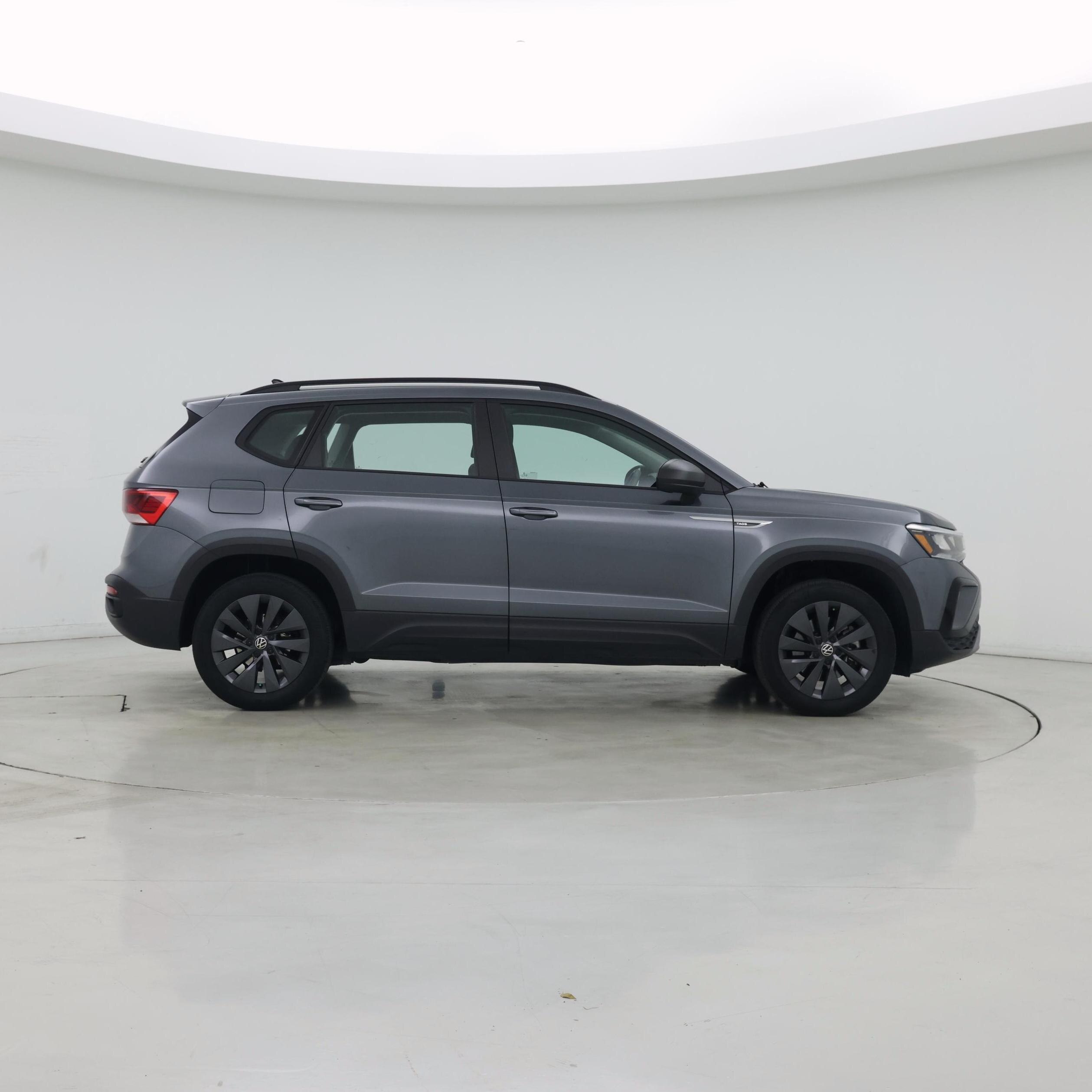 Thumbnail: 2023 Volkswagen Taos - 7