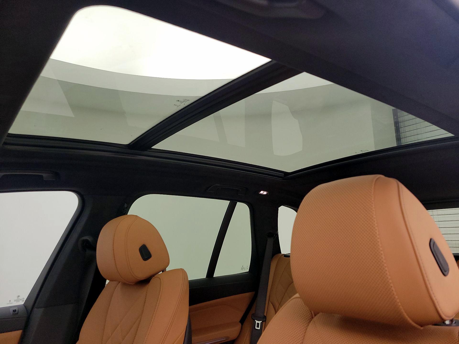 Thumbnail: 2024 BMW X5 - 18