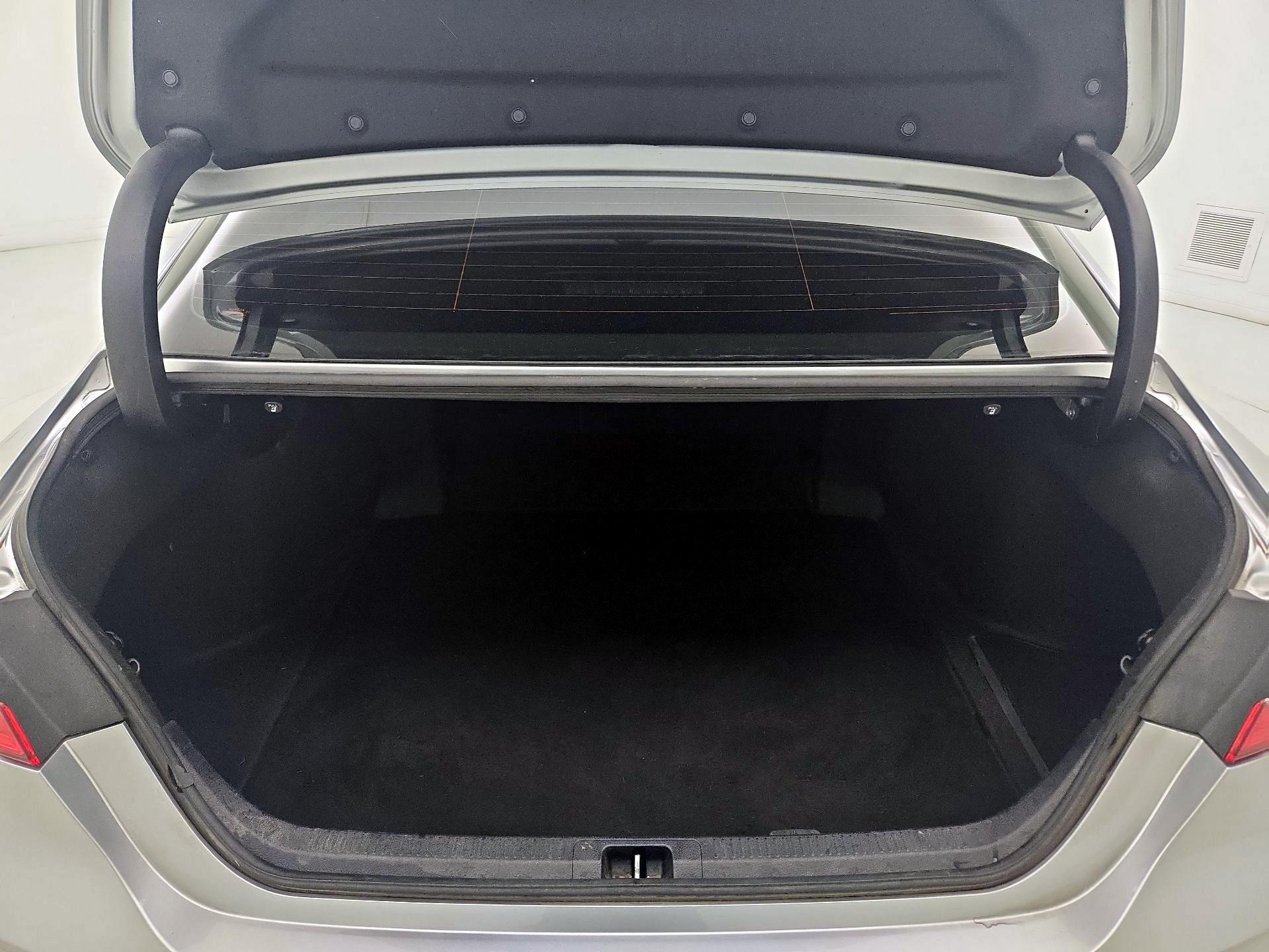 Thumbnail: 2022 Toyota Camry - 20