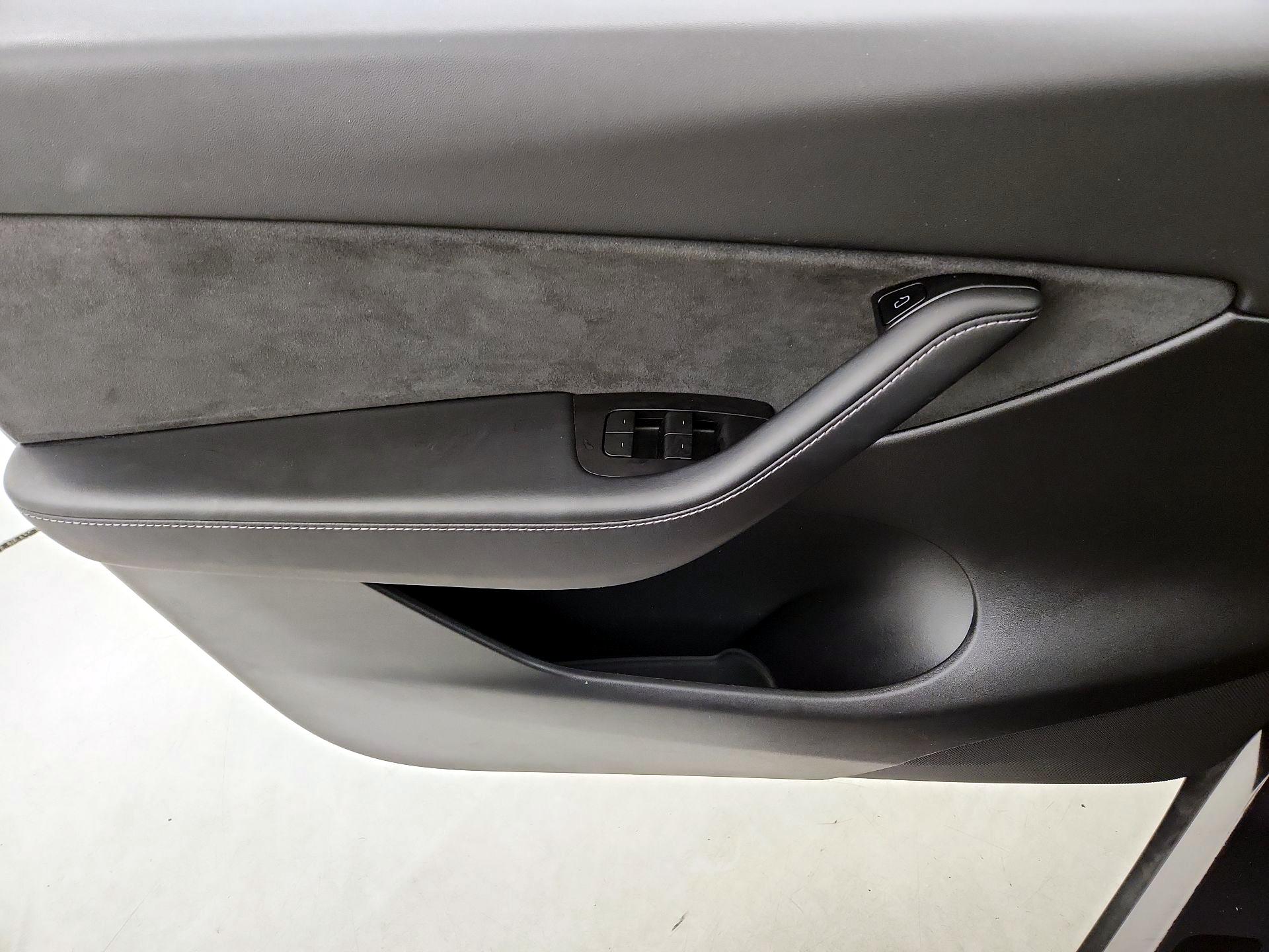 Thumbnail: 2021 Tesla Model Y - 12