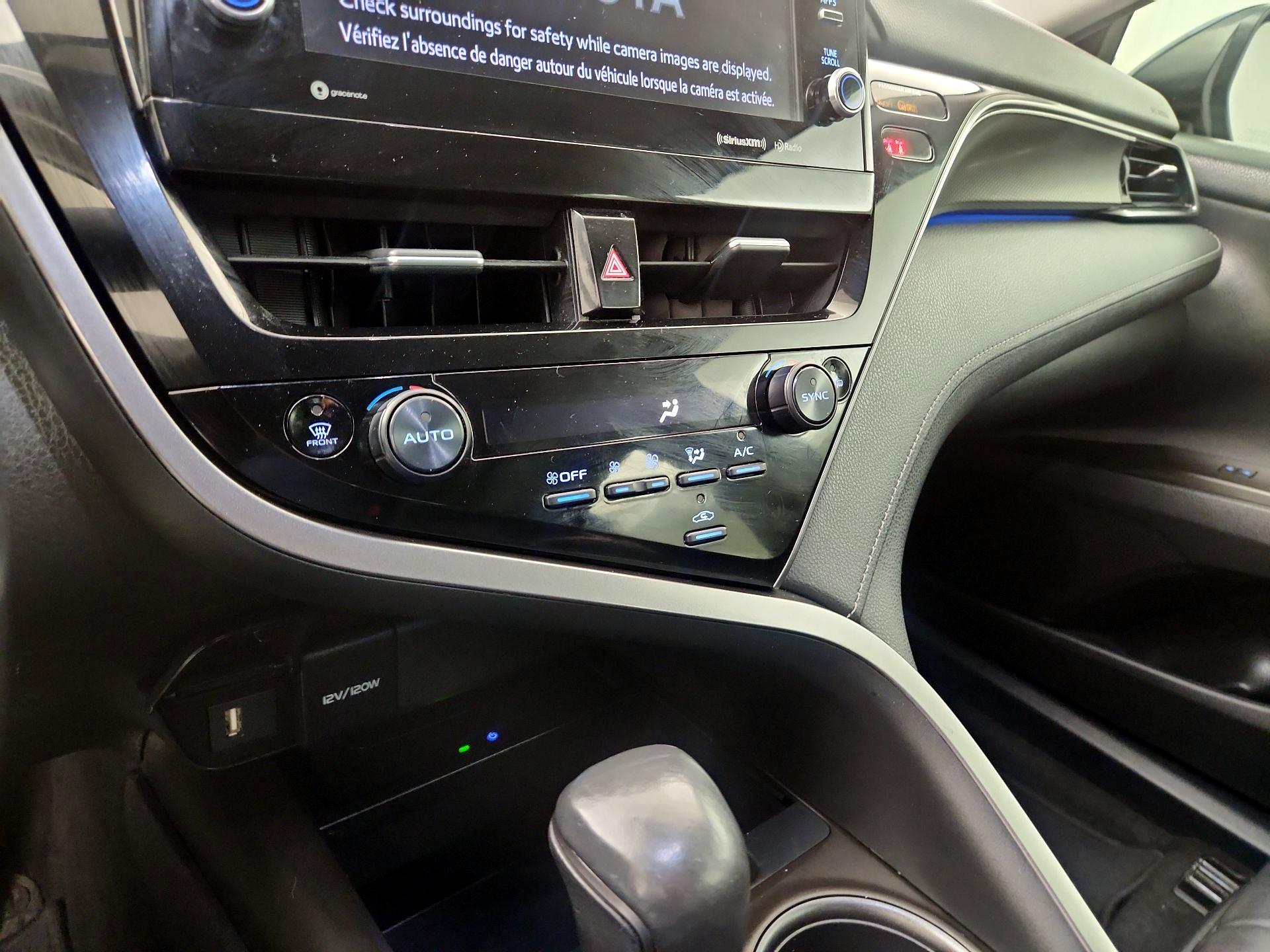 Thumbnail: 2021 Toyota Camry - 14