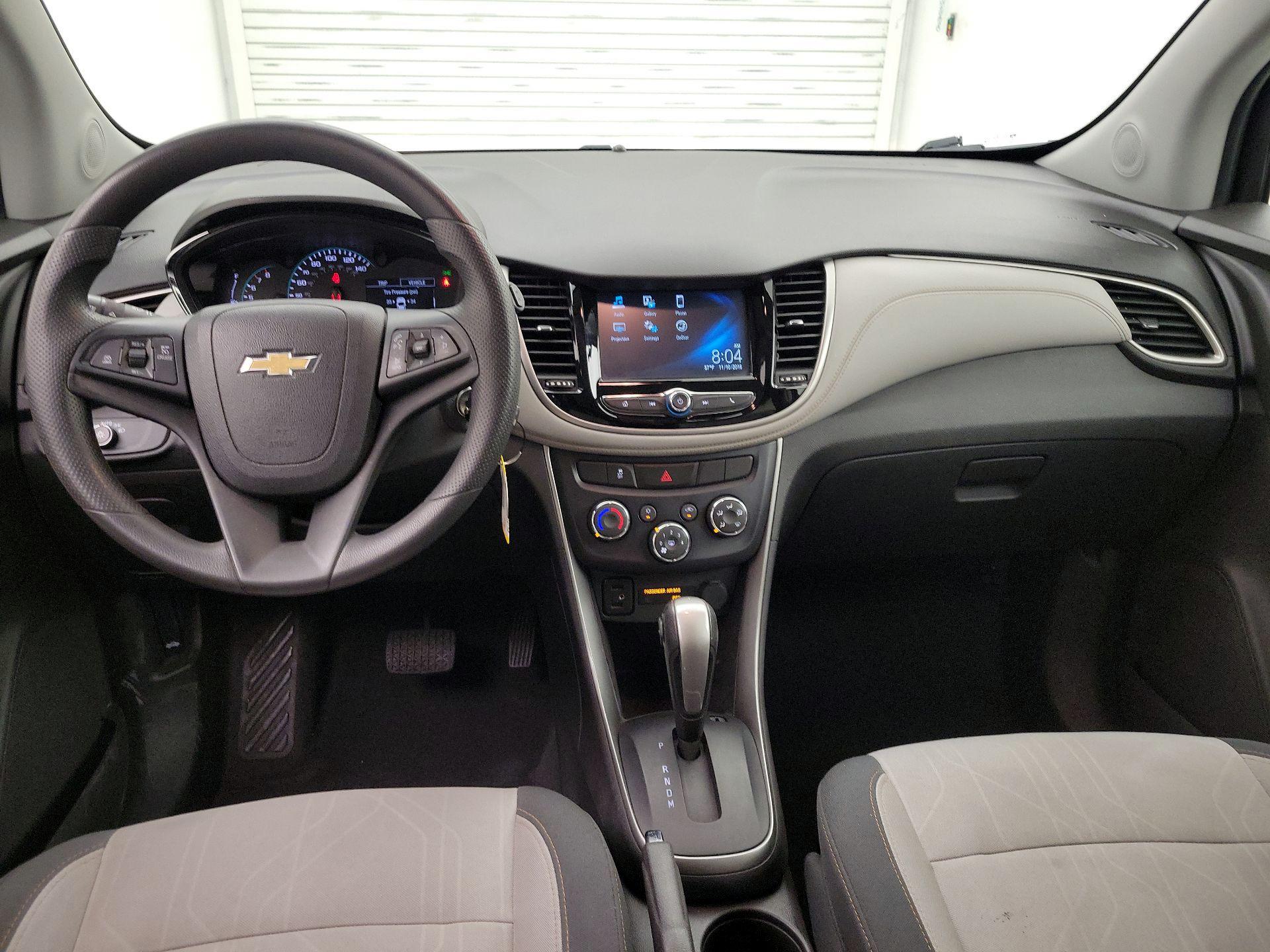Thumbnail: 2017 Chevrolet Trax - 9