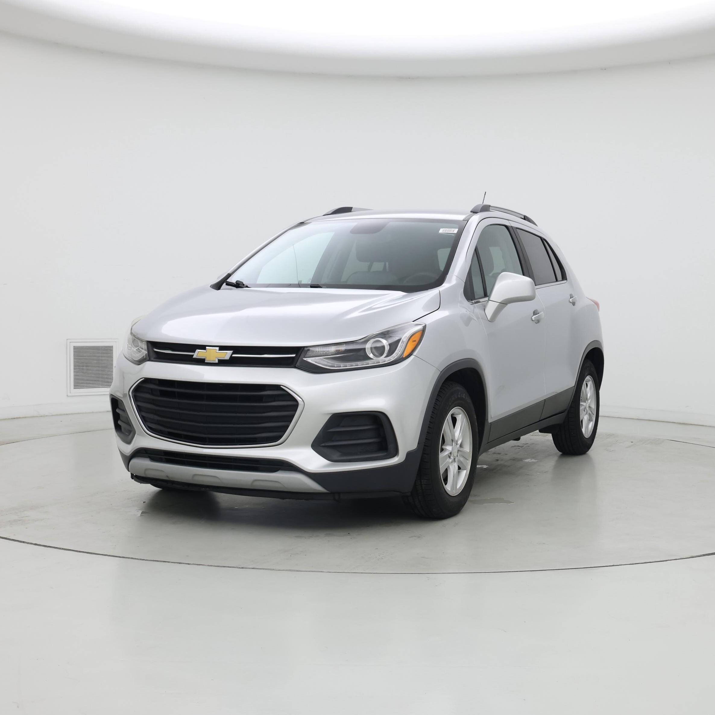 Thumbnail: 2017 Chevrolet Trax - 4