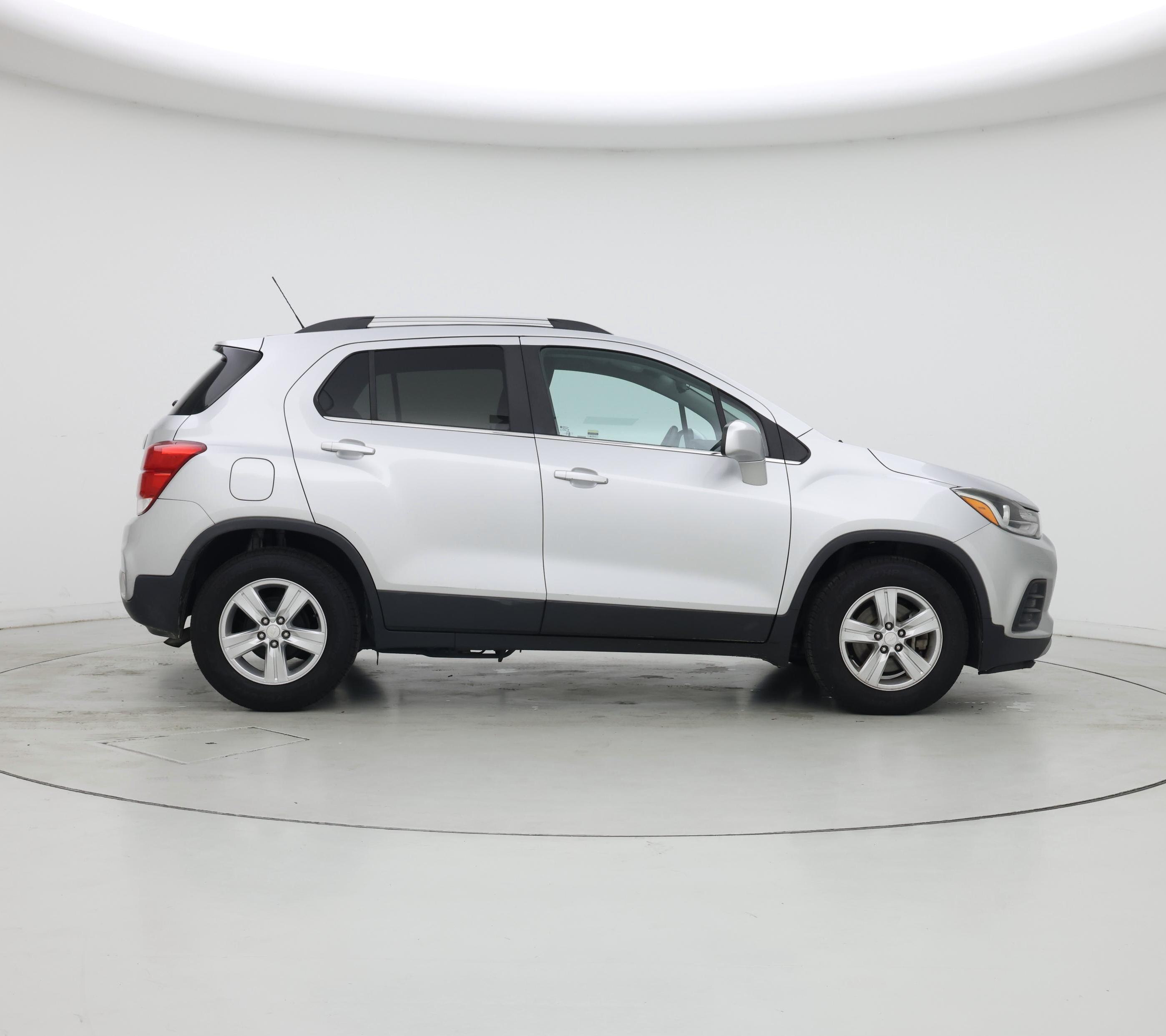 Thumbnail: 2017 Chevrolet Trax - 7