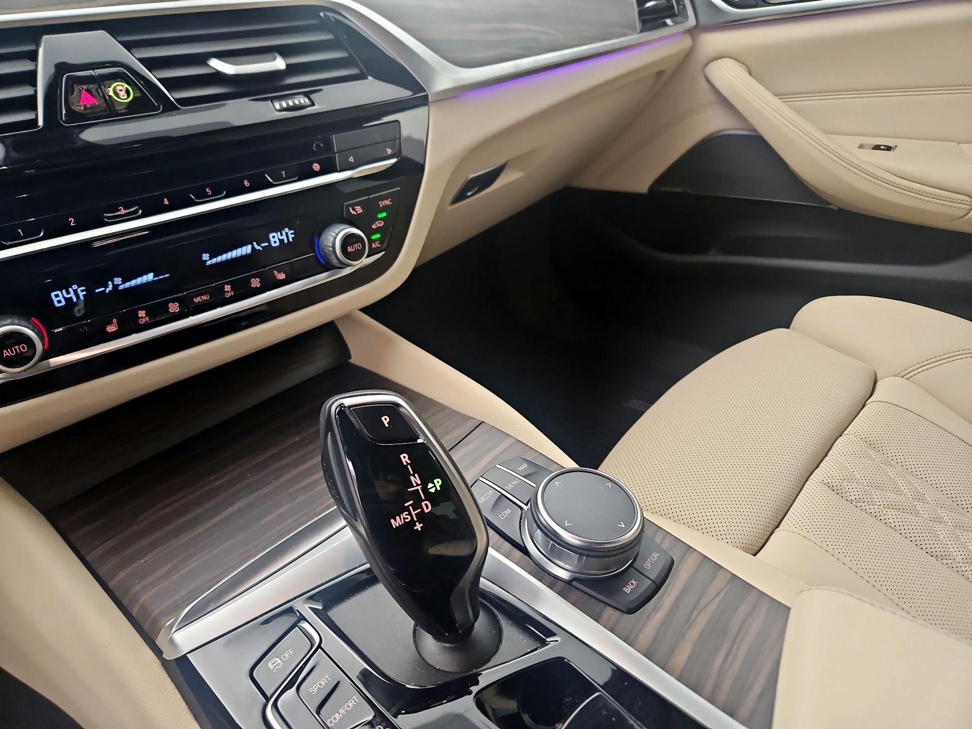 Thumbnail: 2023 BMW 5 Series - 15