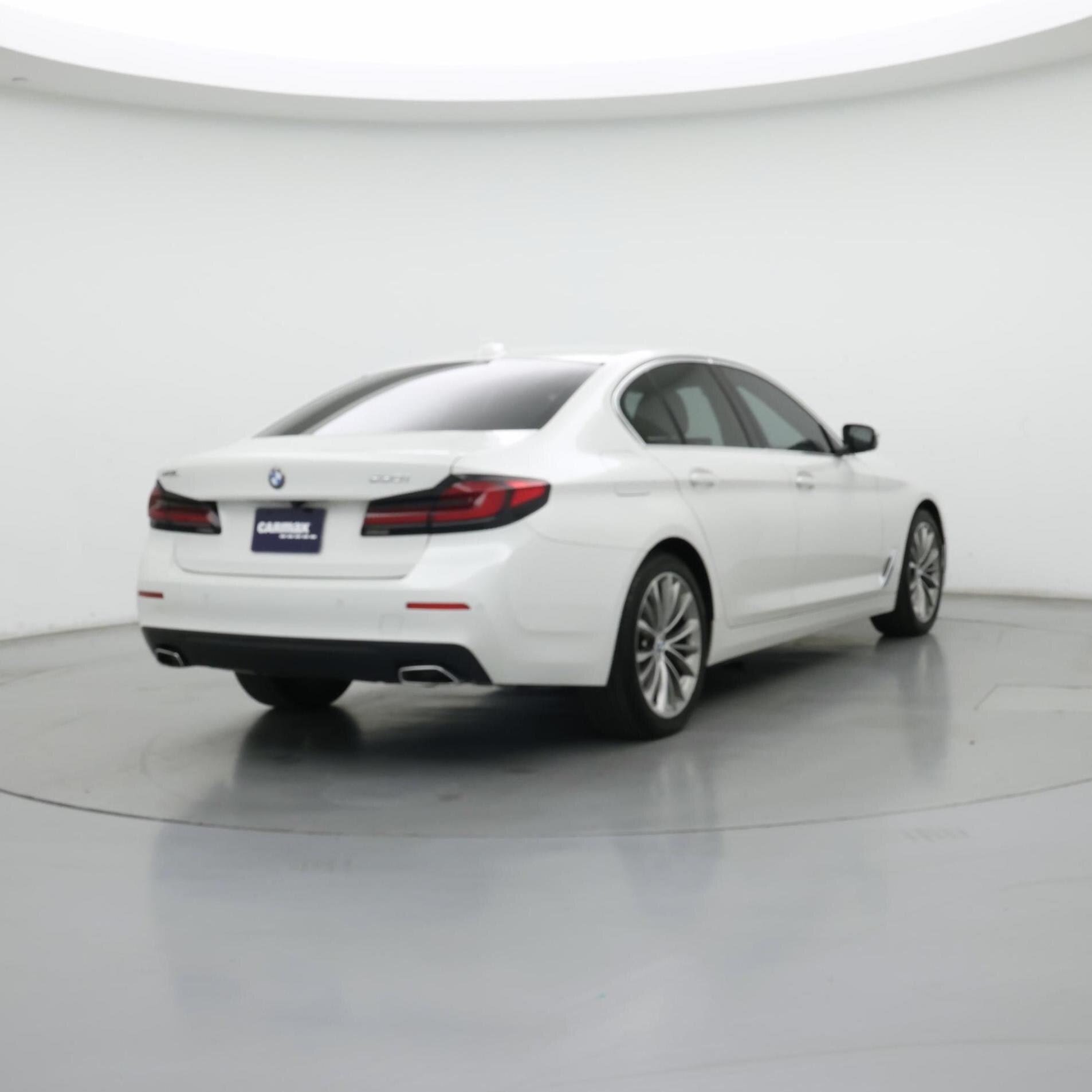 Thumbnail: 2023 BMW 5 Series - 8