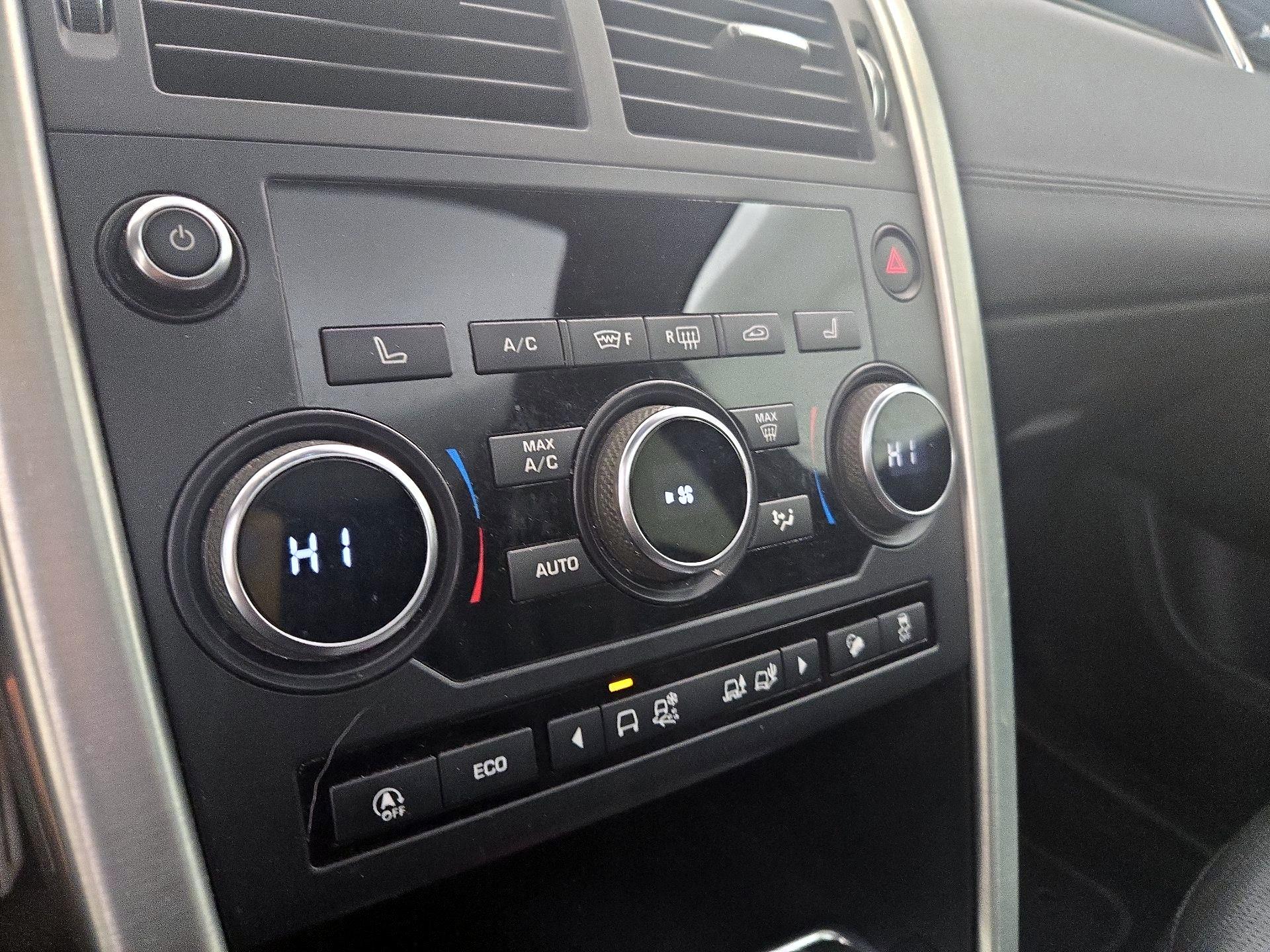 Thumbnail: 2019 Land Rover Discovery Sport - 16