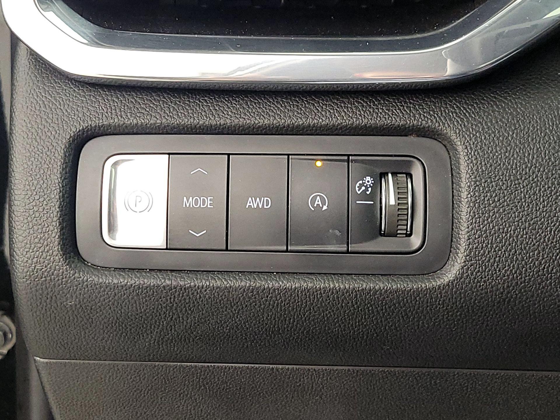 Thumbnail: 2024 GMC Acadia - 13