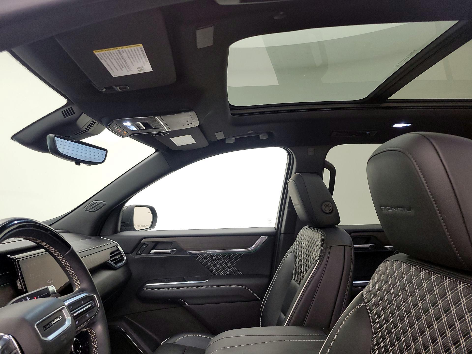 Thumbnail: 2024 GMC Acadia - 19