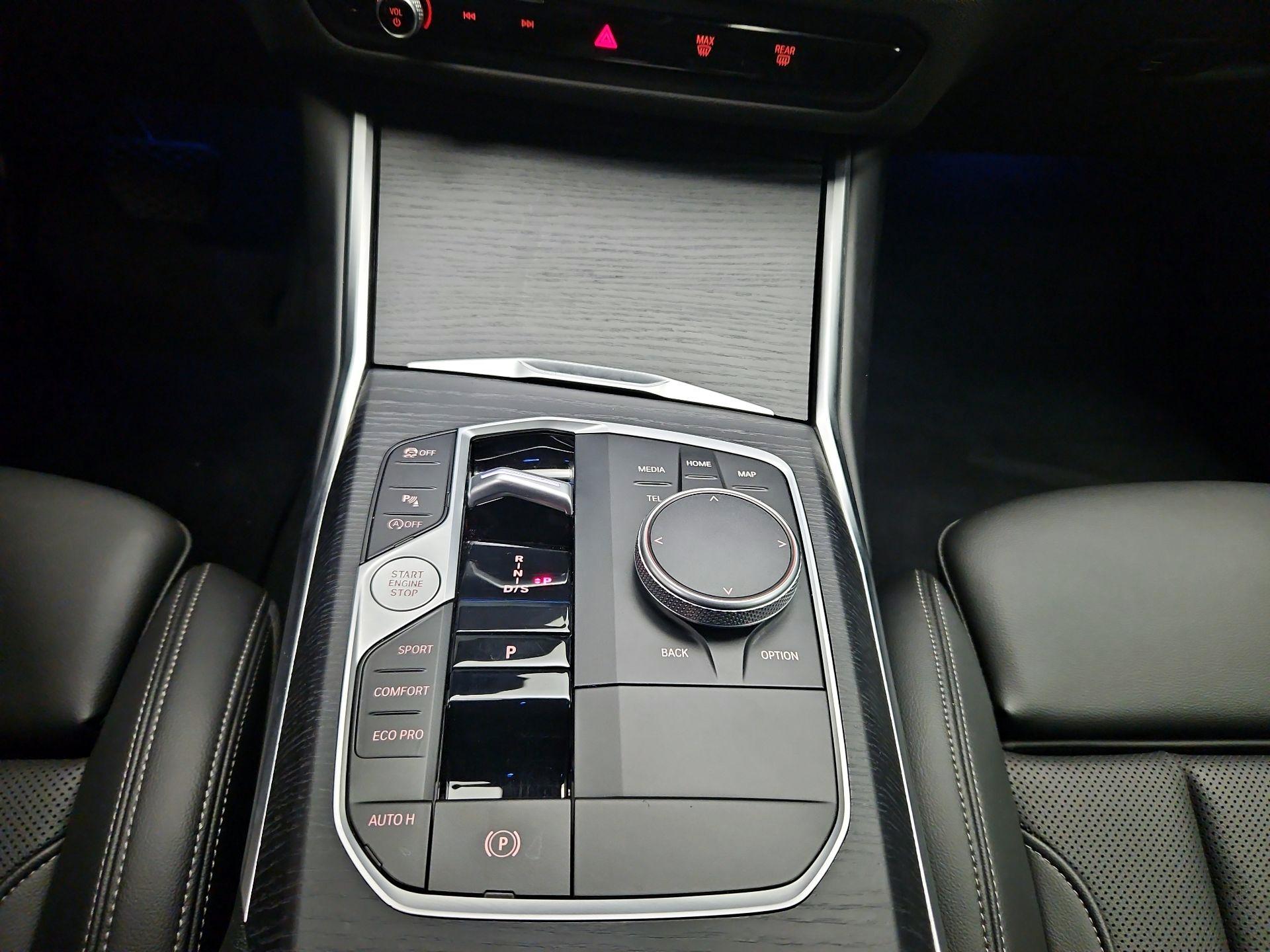 Thumbnail: 2025 BMW 3 Series - 17