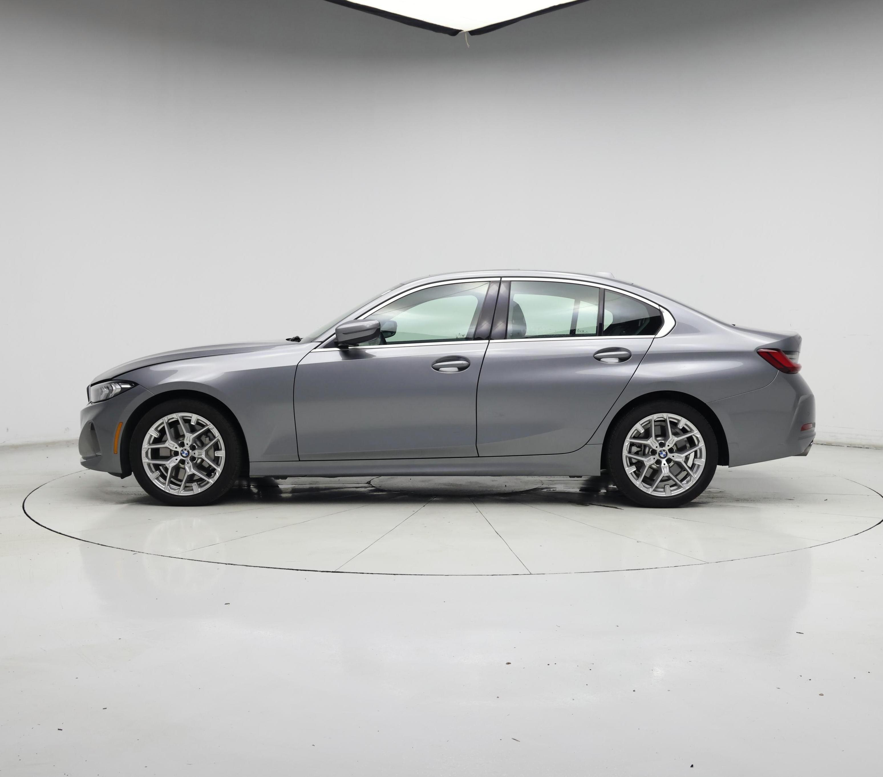 Thumbnail: 2025 BMW 3 Series - 3