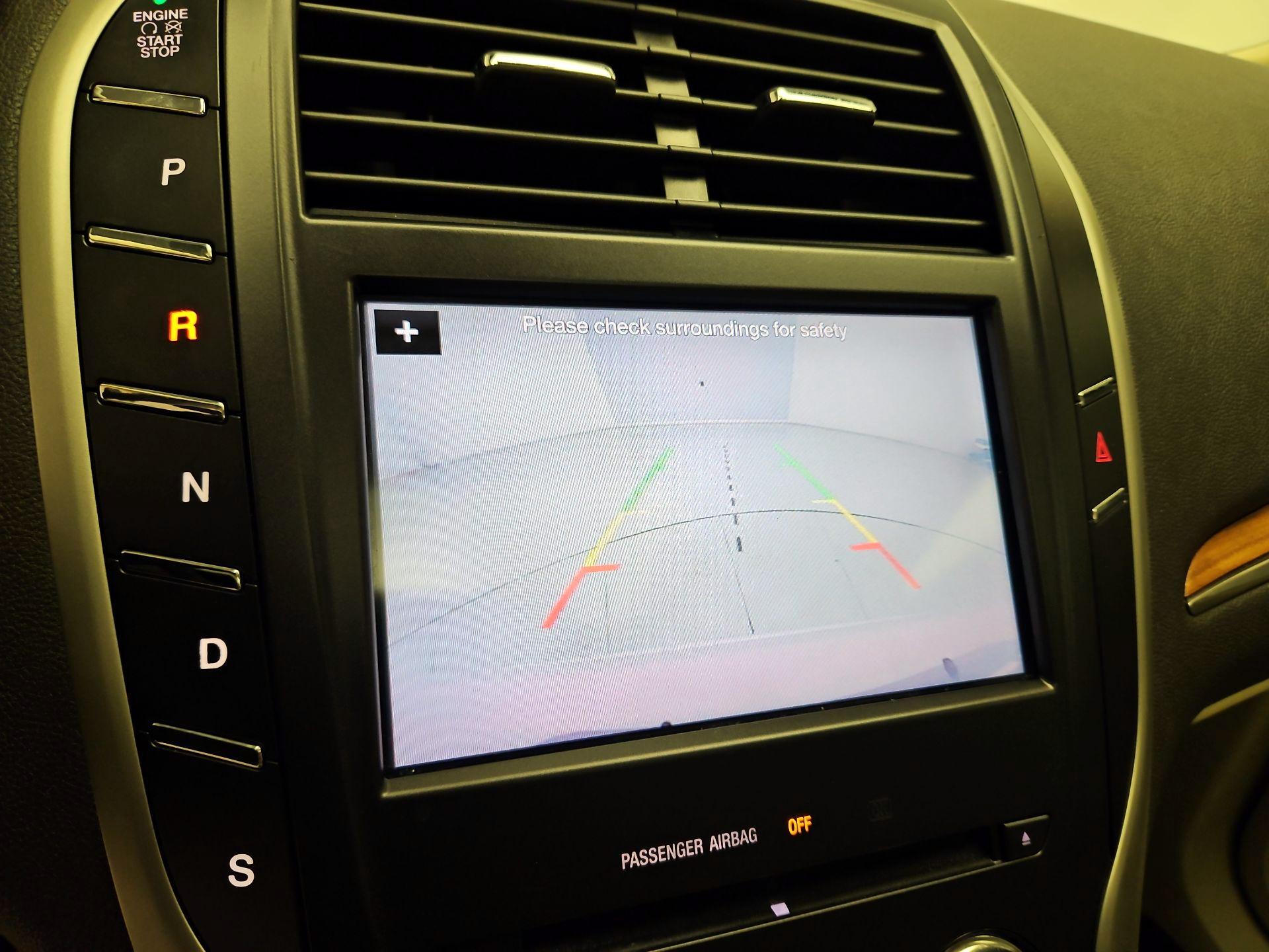 Thumbnail: 2016 Lincoln MKC - 15