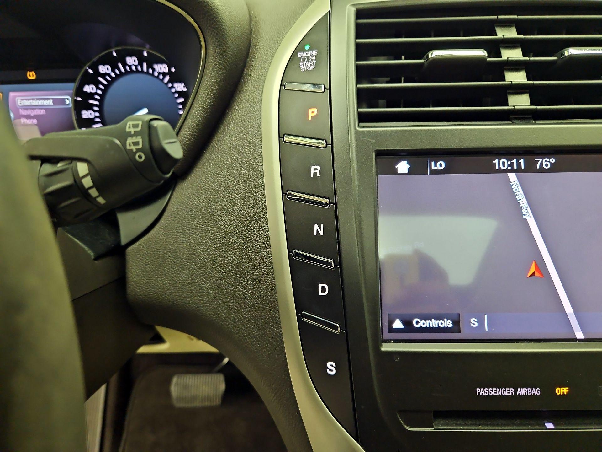 Thumbnail: 2016 Lincoln MKC - 18