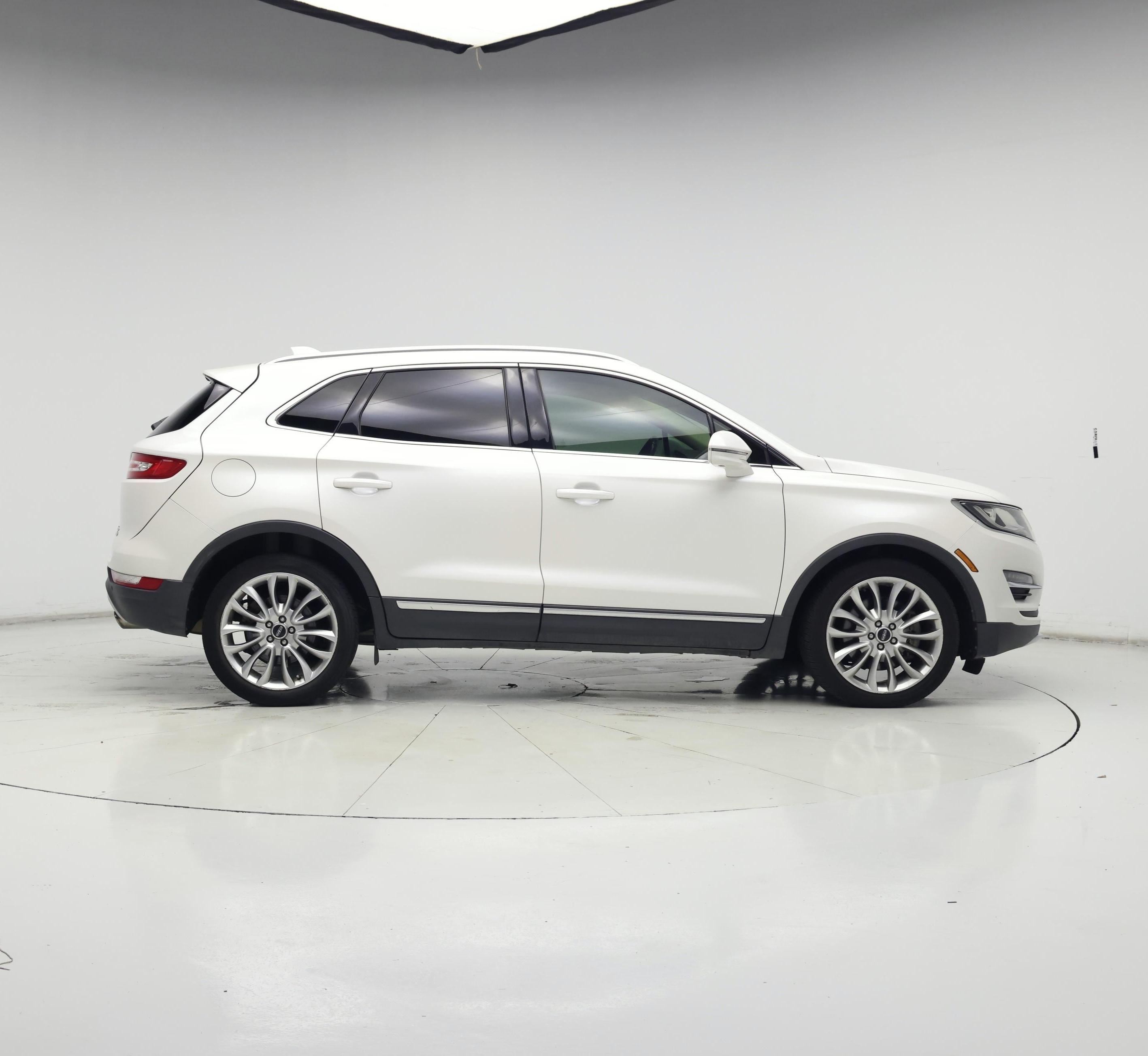 Thumbnail: 2016 Lincoln MKC - 7