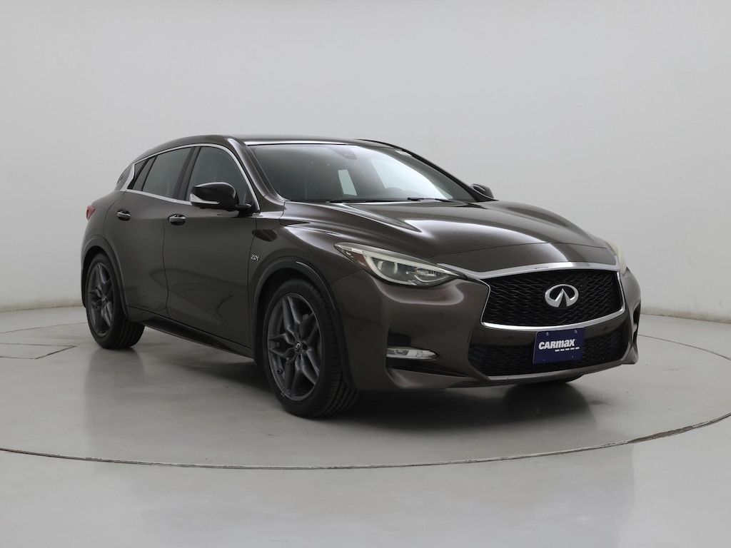 2017 INFINITI QX30