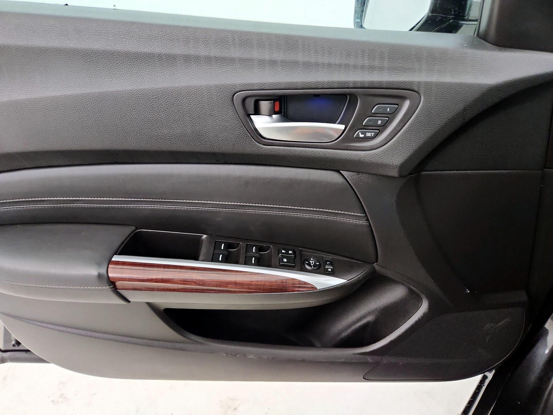 Thumbnail: 2015 Acura TLX - 12