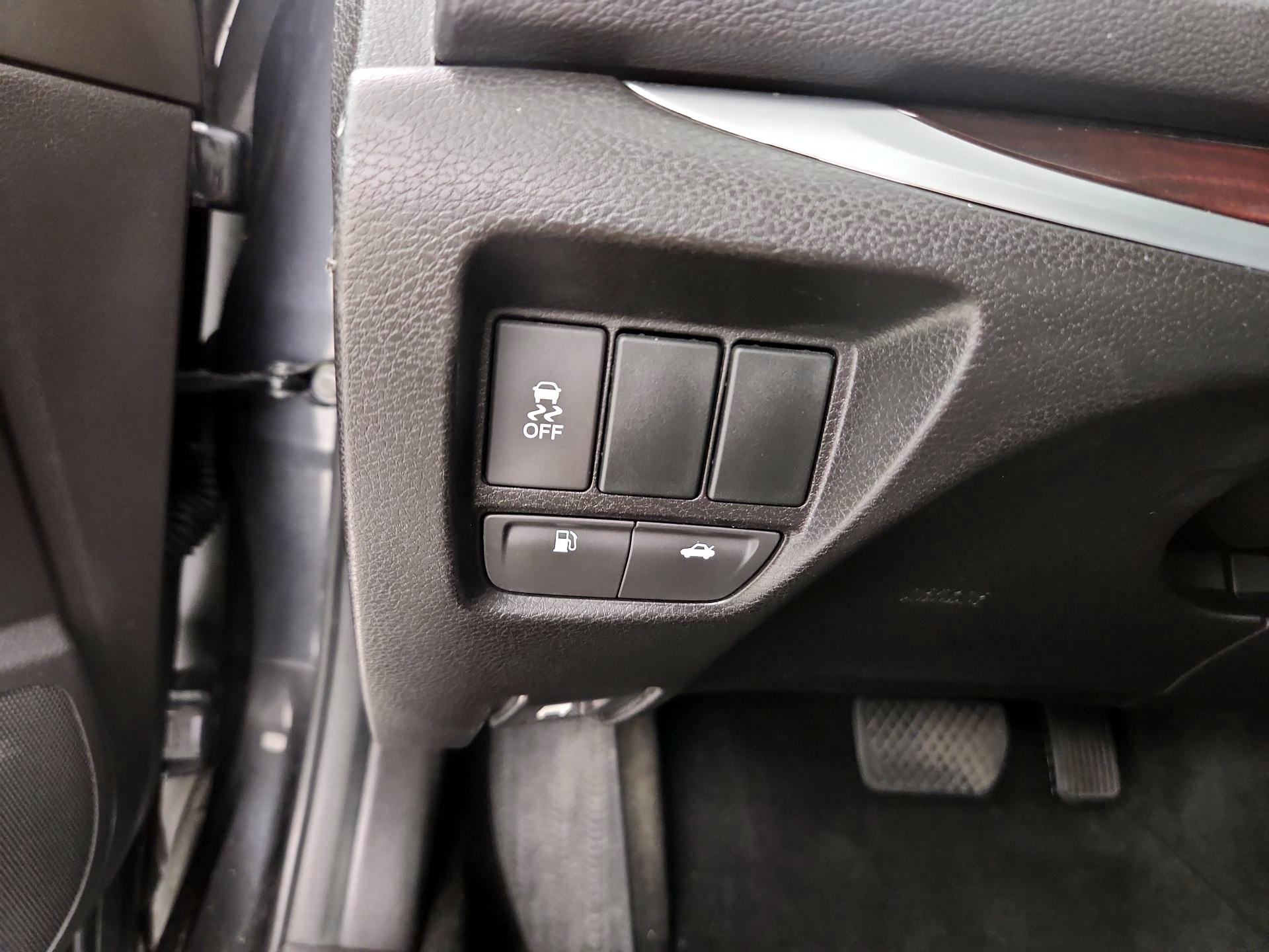 Thumbnail: 2015 Acura TLX - 13