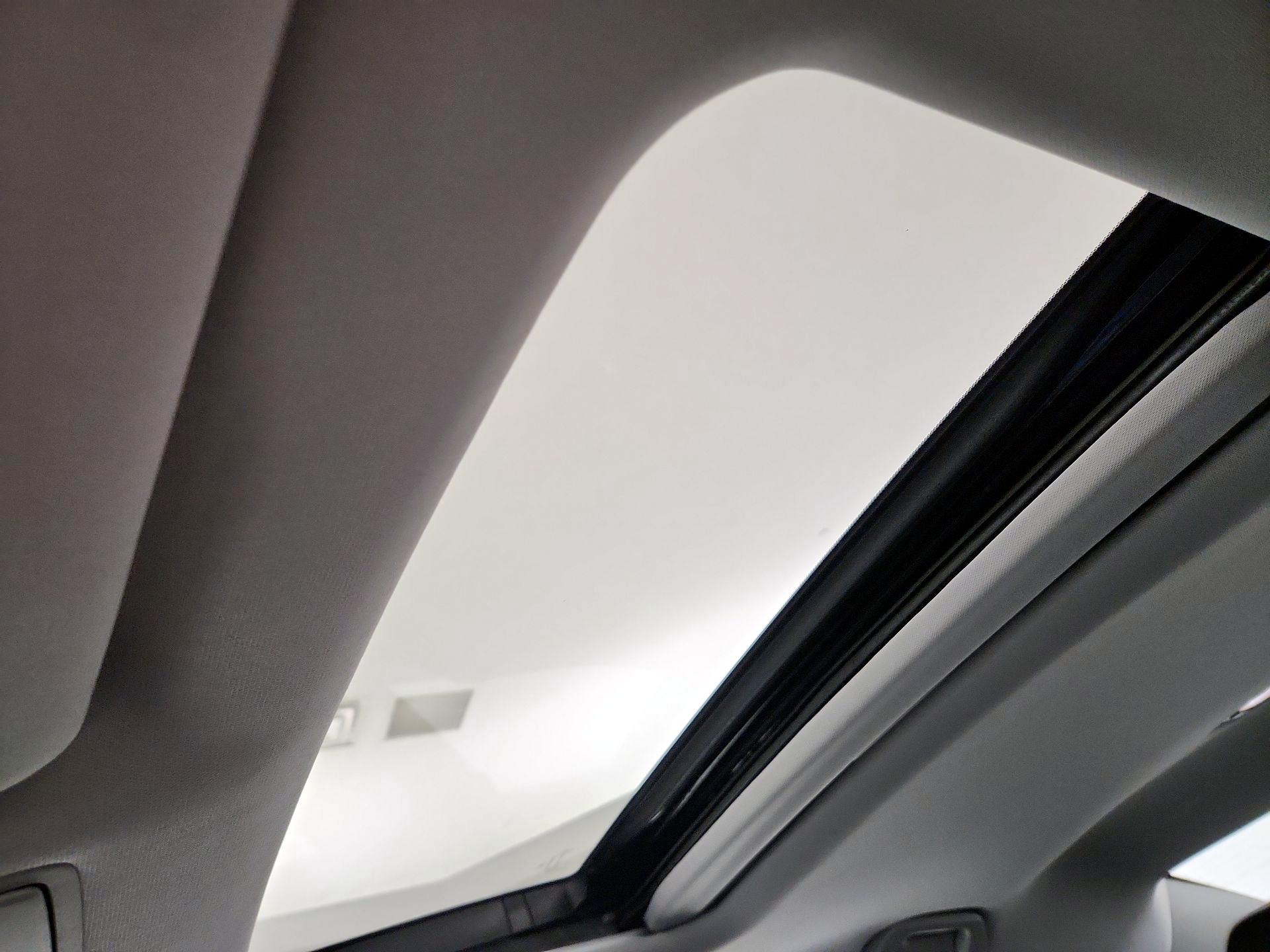 Thumbnail: 2015 Acura TLX - 19