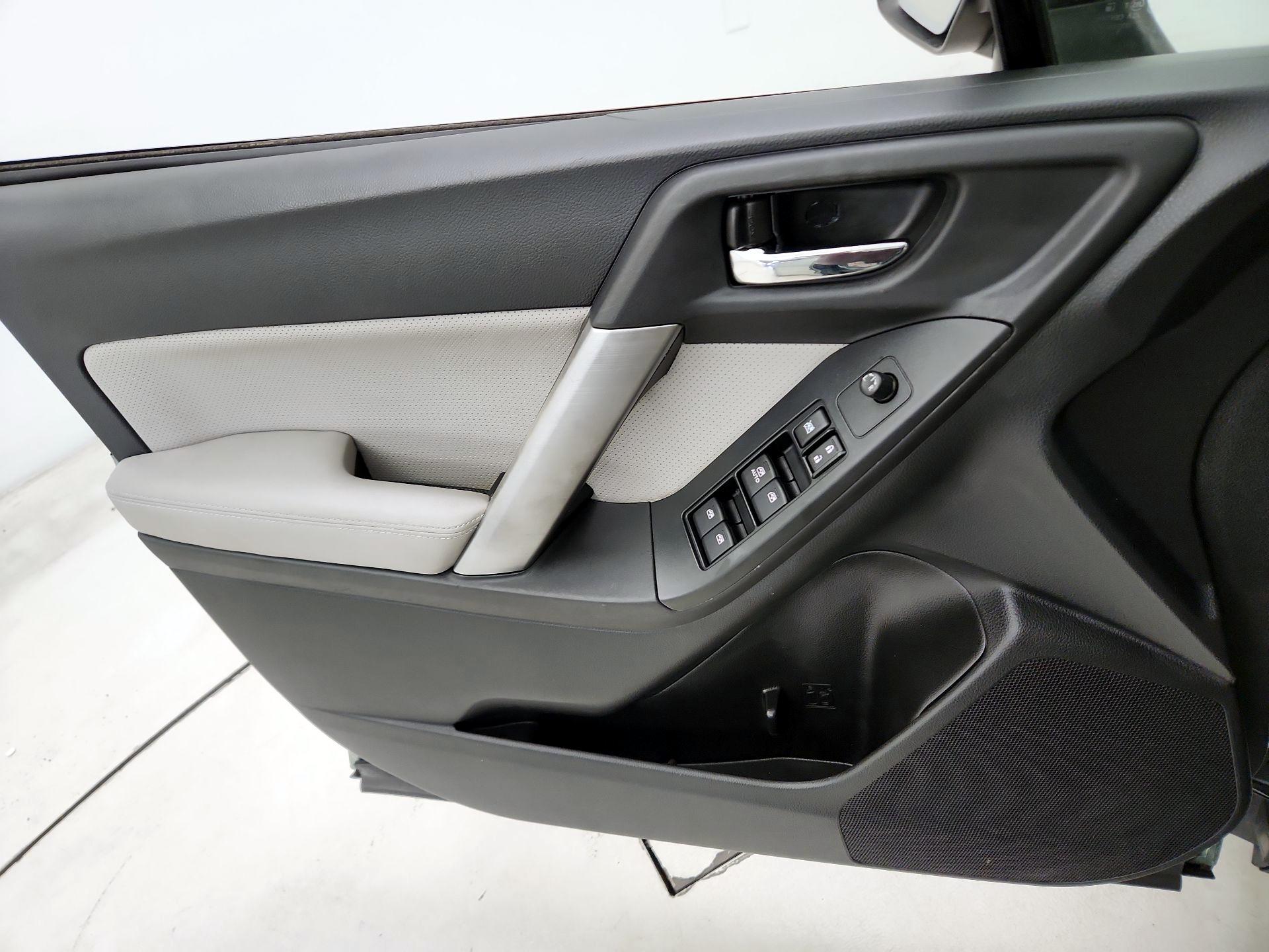 Thumbnail: 2014 Subaru Forester - 12