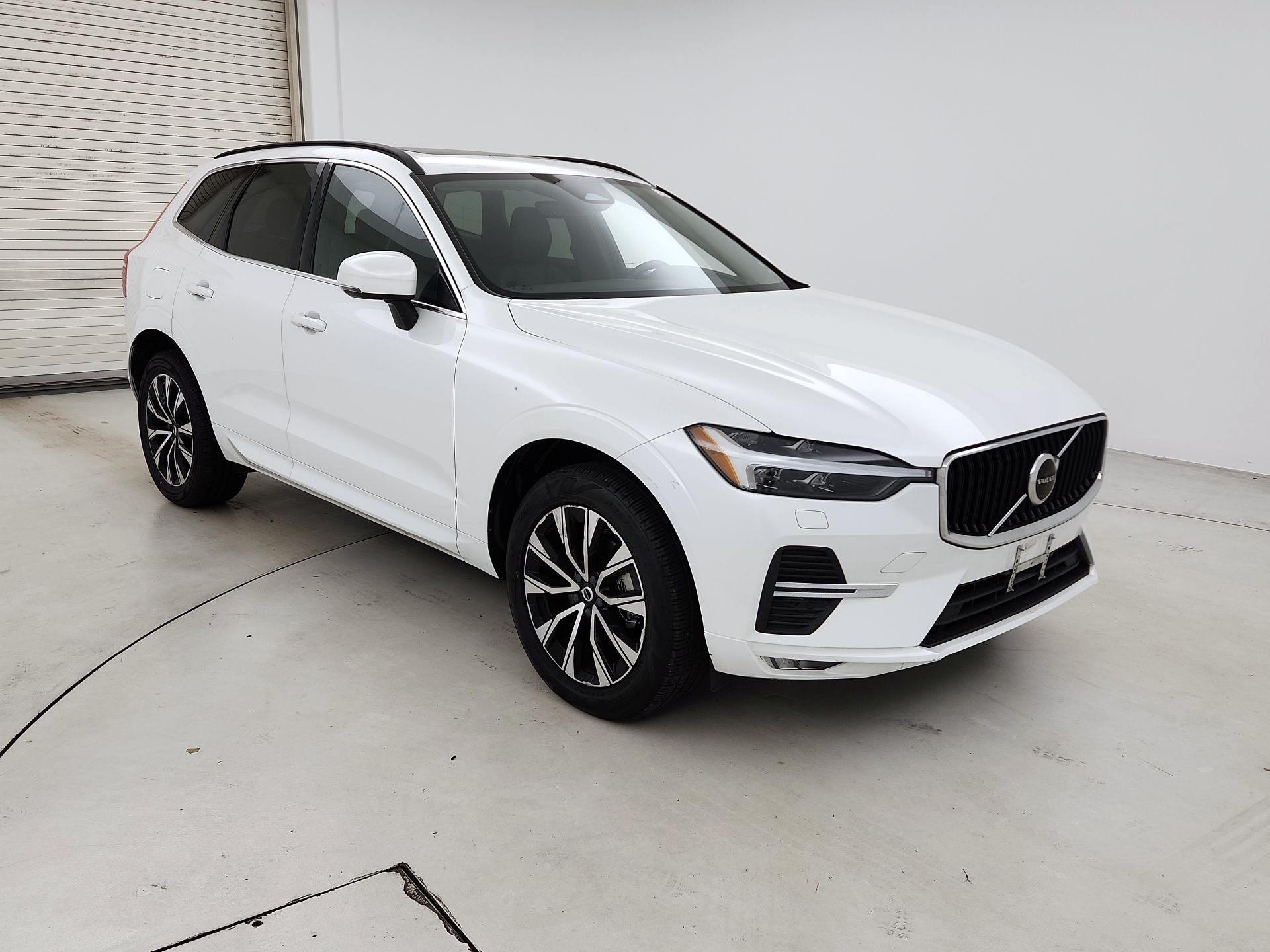 Thumbnail: 2023 Volvo XC60 - 1