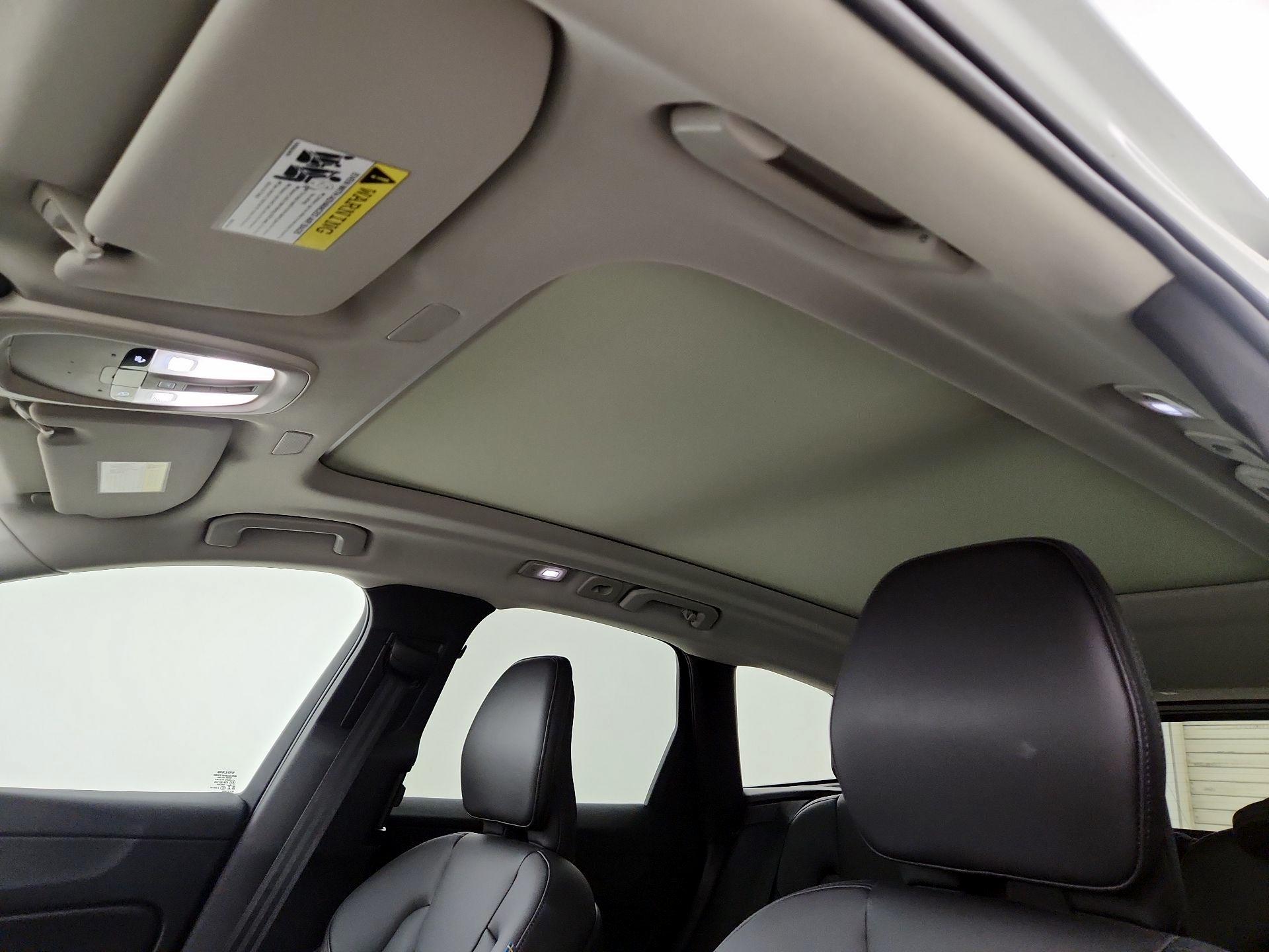 Thumbnail: 2023 Volvo XC60 - 18