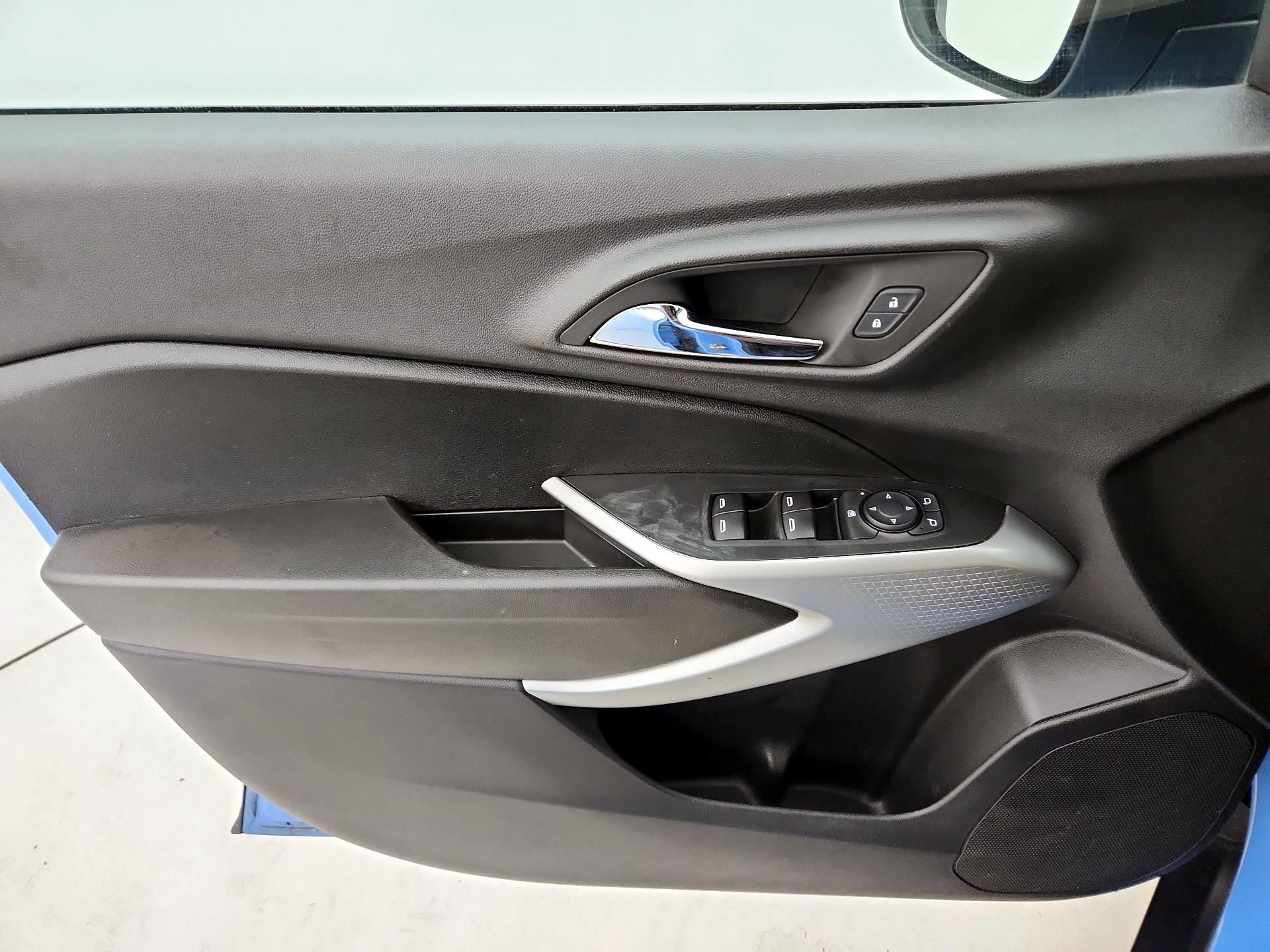 Thumbnail: 2024 Chevrolet Trax - 12