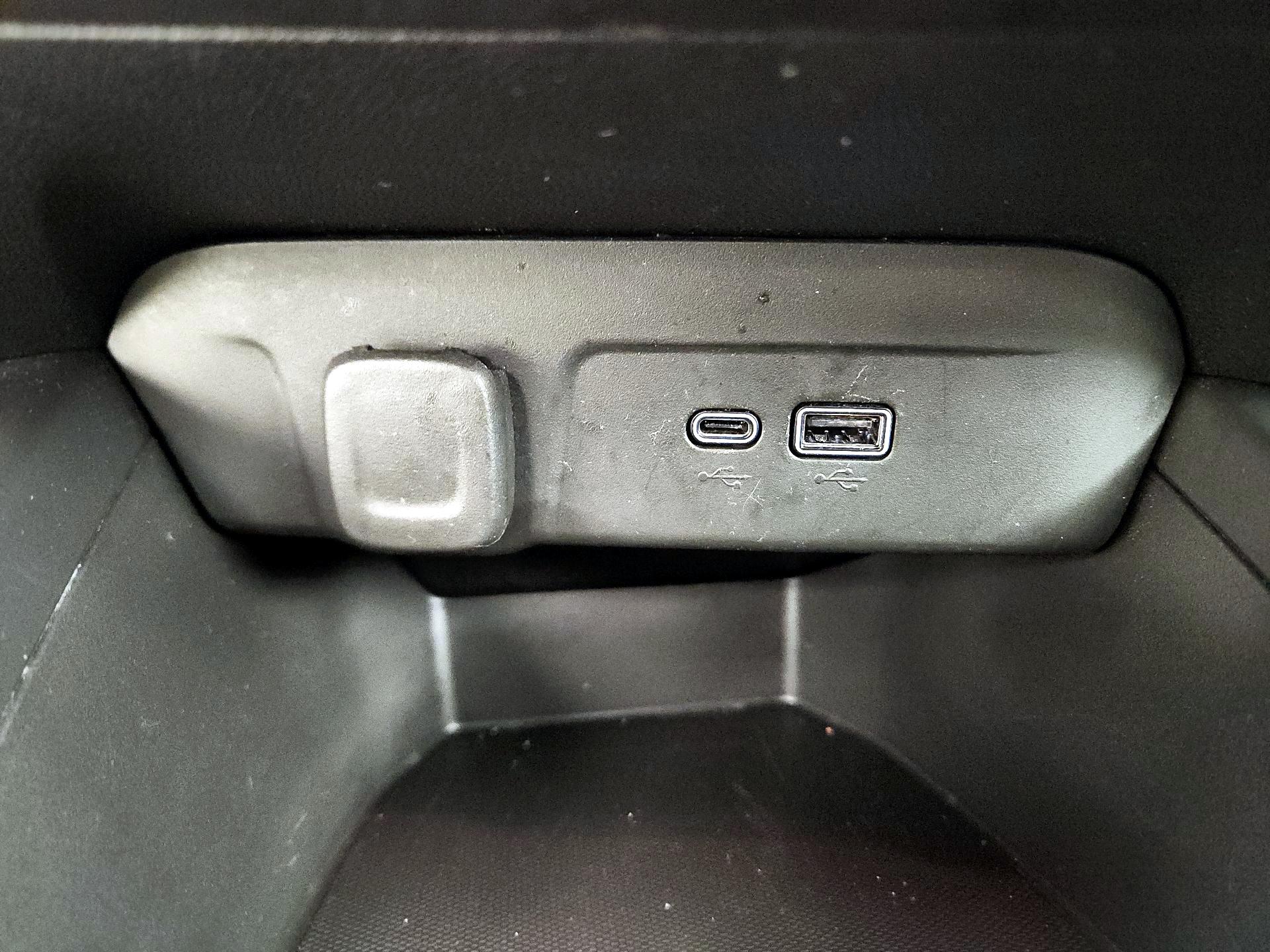 Thumbnail: 2024 Chevrolet Trax - 18