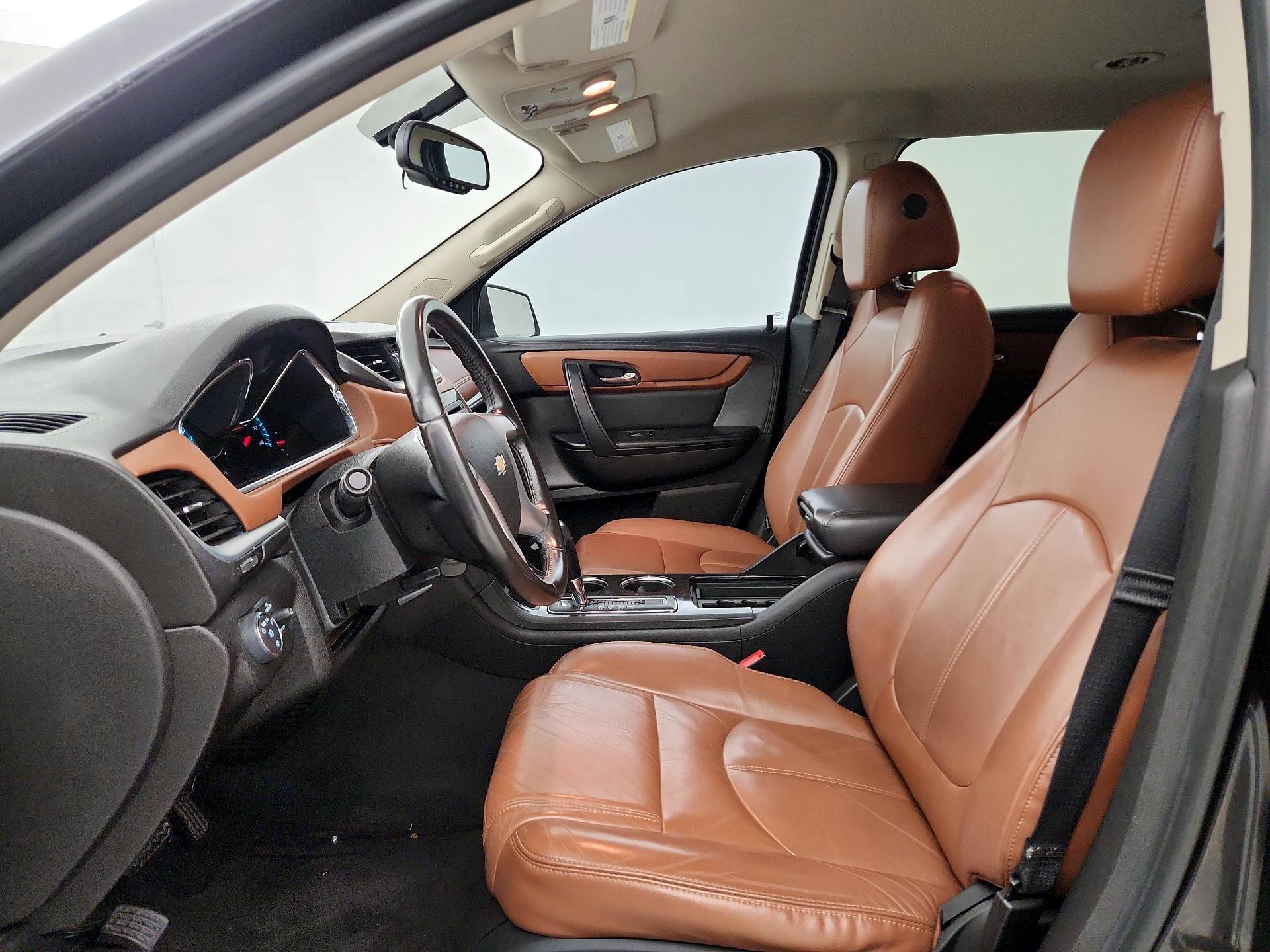 Thumbnail: 2017 Chevrolet Traverse - 9