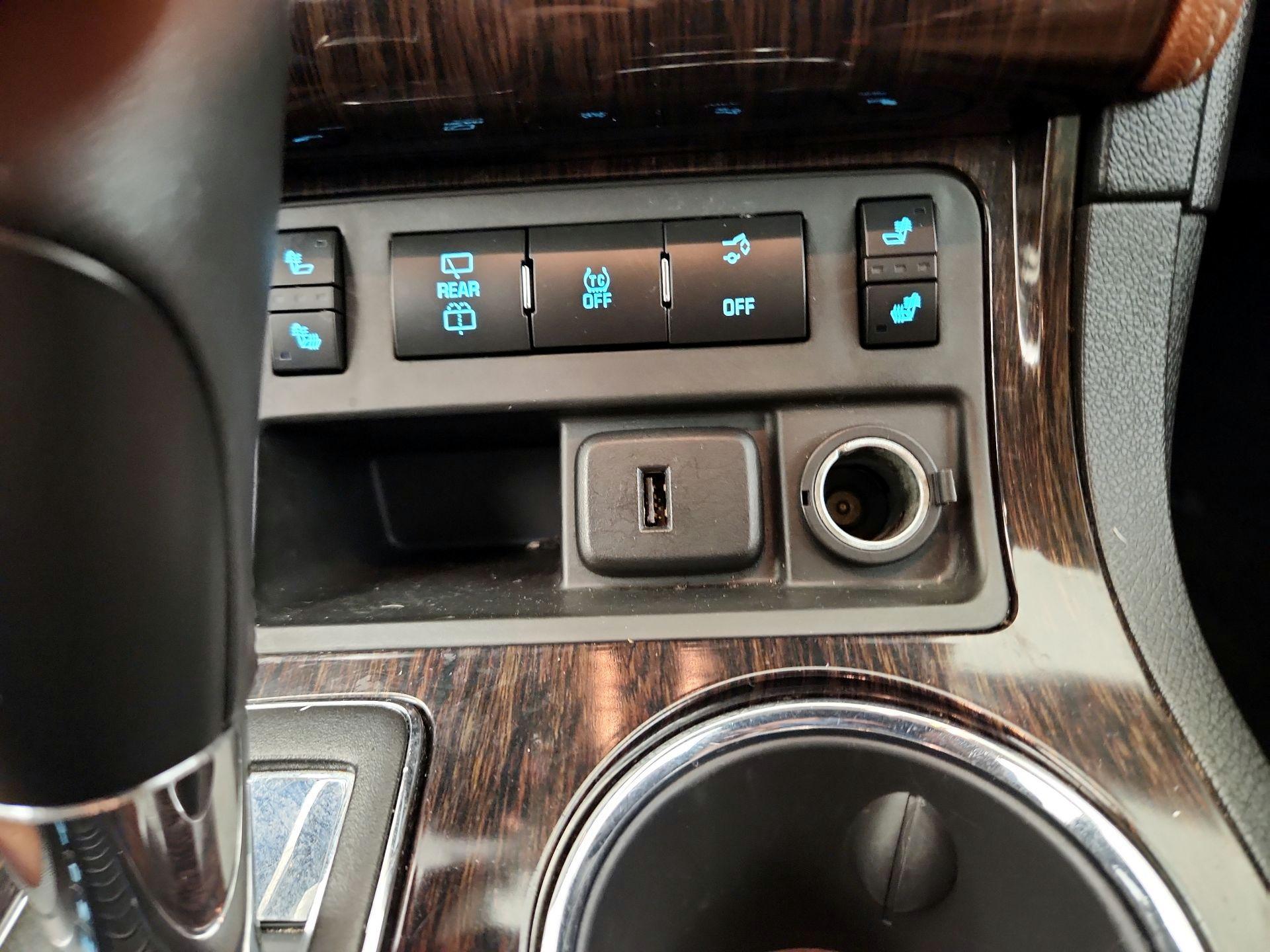 Thumbnail: 2017 Chevrolet Traverse - 16