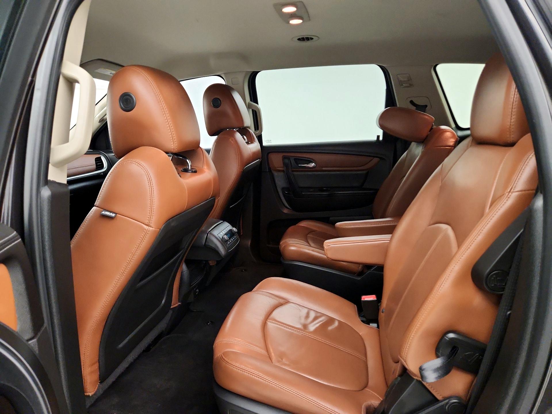 Thumbnail: 2017 Chevrolet Traverse - 17