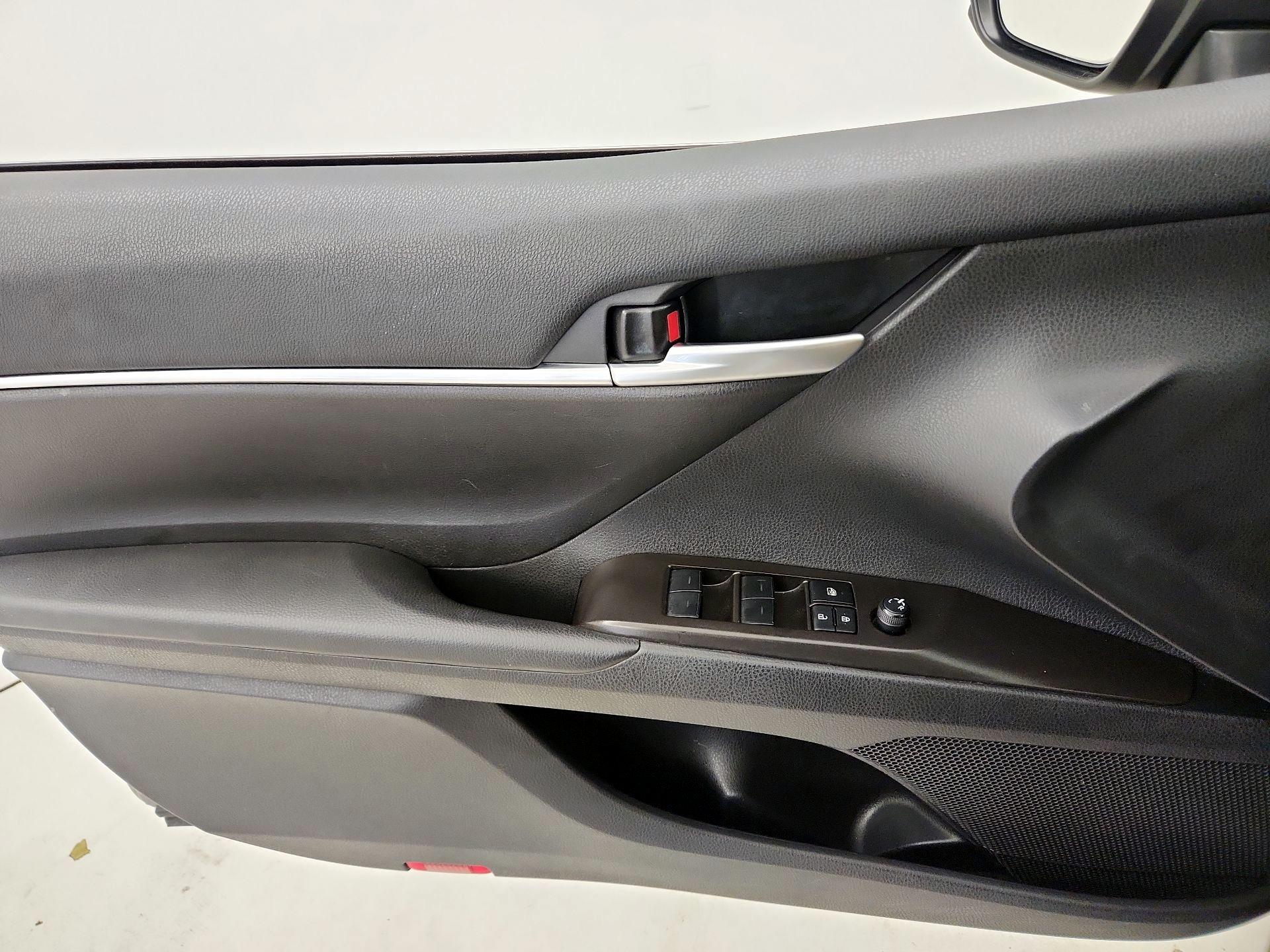 Thumbnail: 2024 Toyota Camry - 12