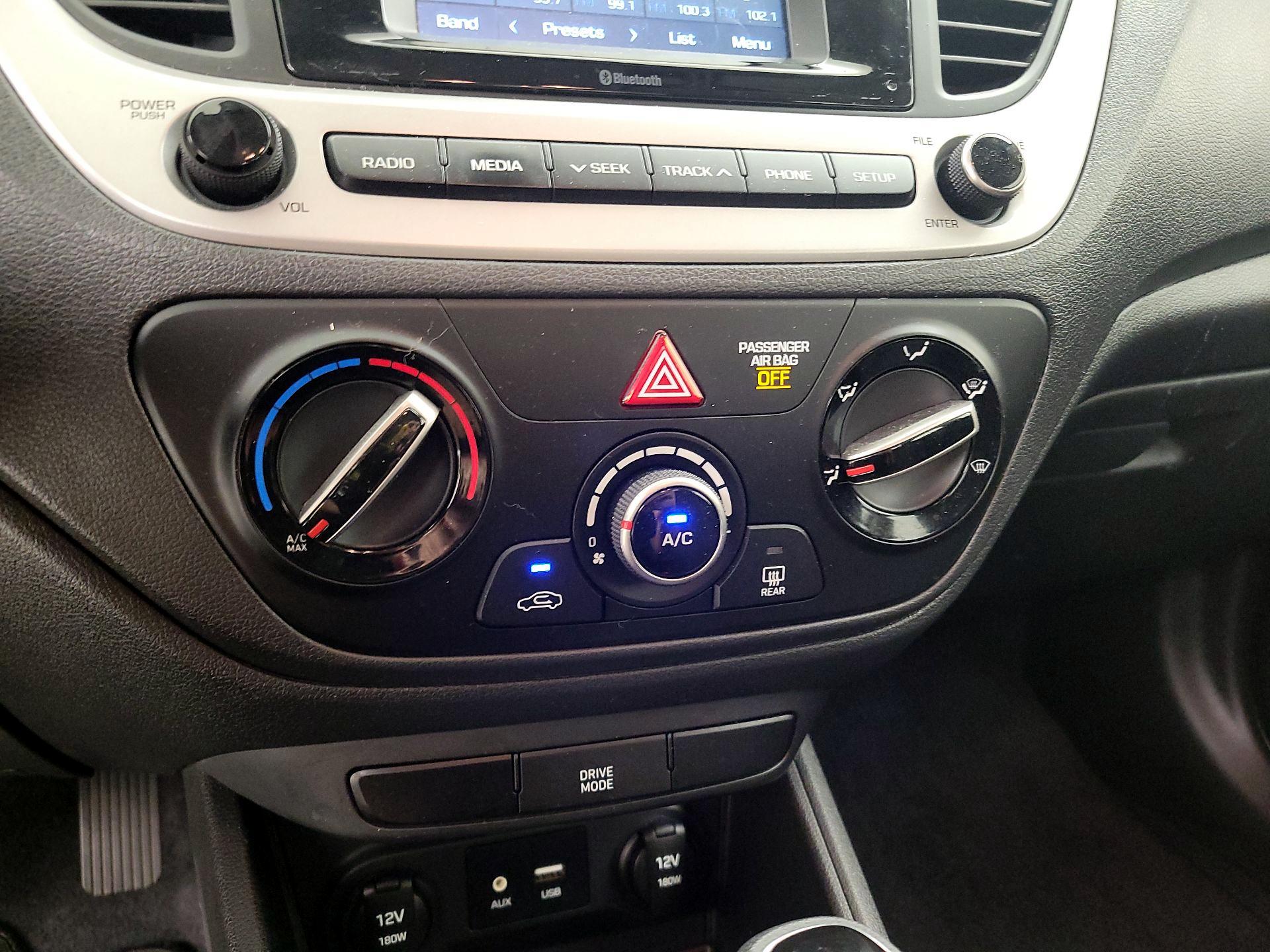 Thumbnail: 2020 Hyundai Accent - 16