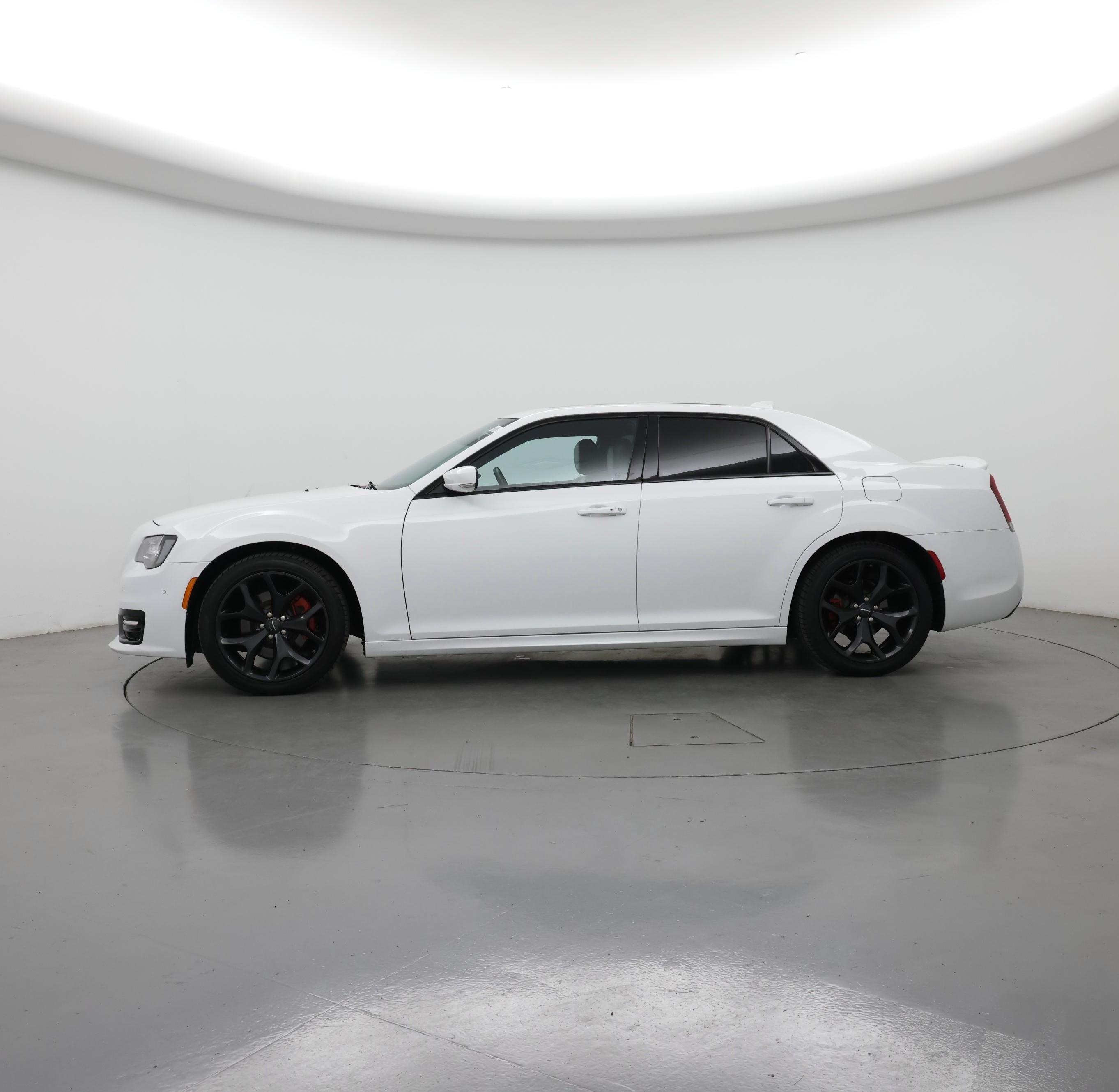 Thumbnail: 2022 Chrysler 300 - 3