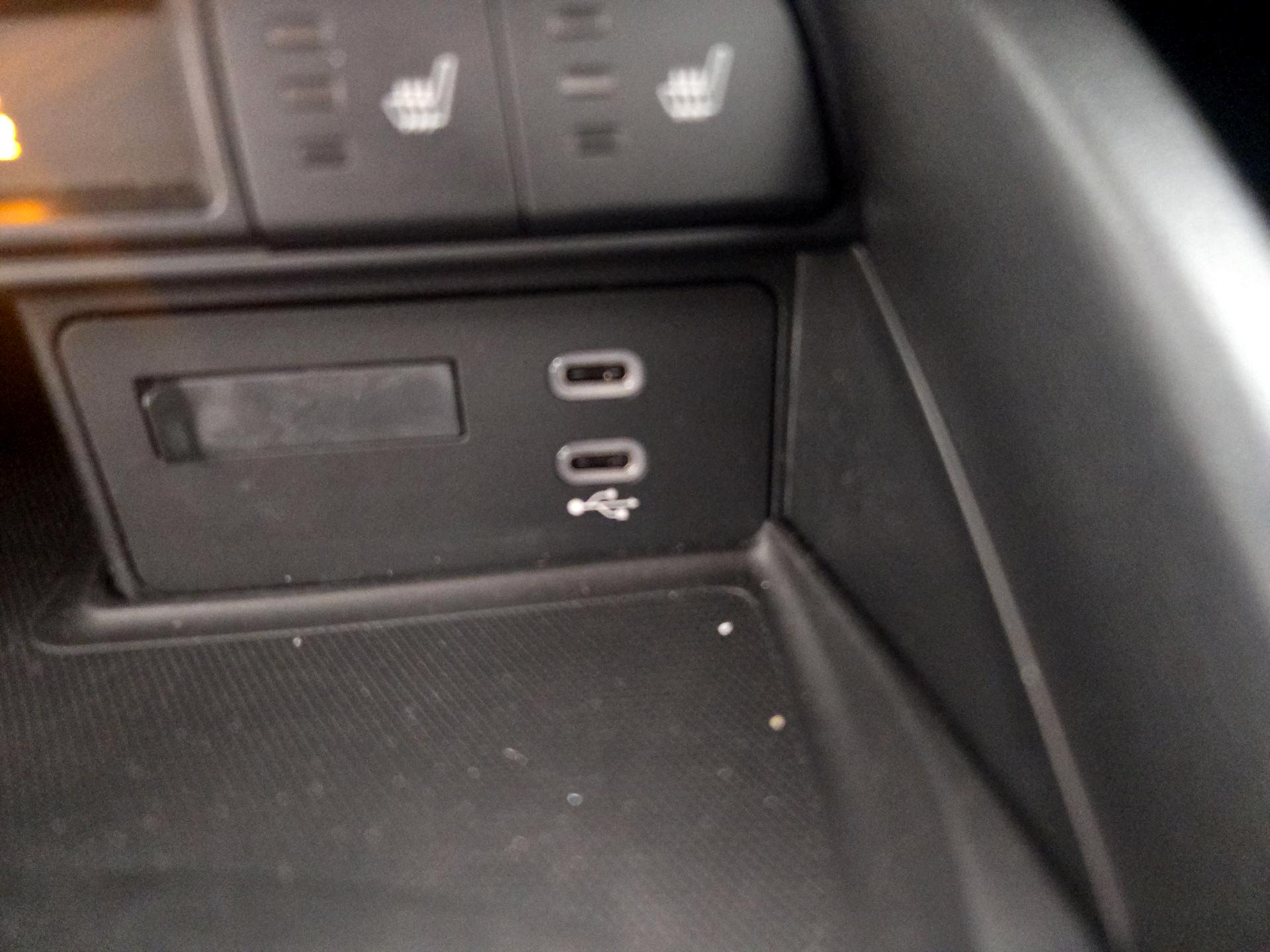 Thumbnail: 2025 Mazda MX-5 Miata - 18