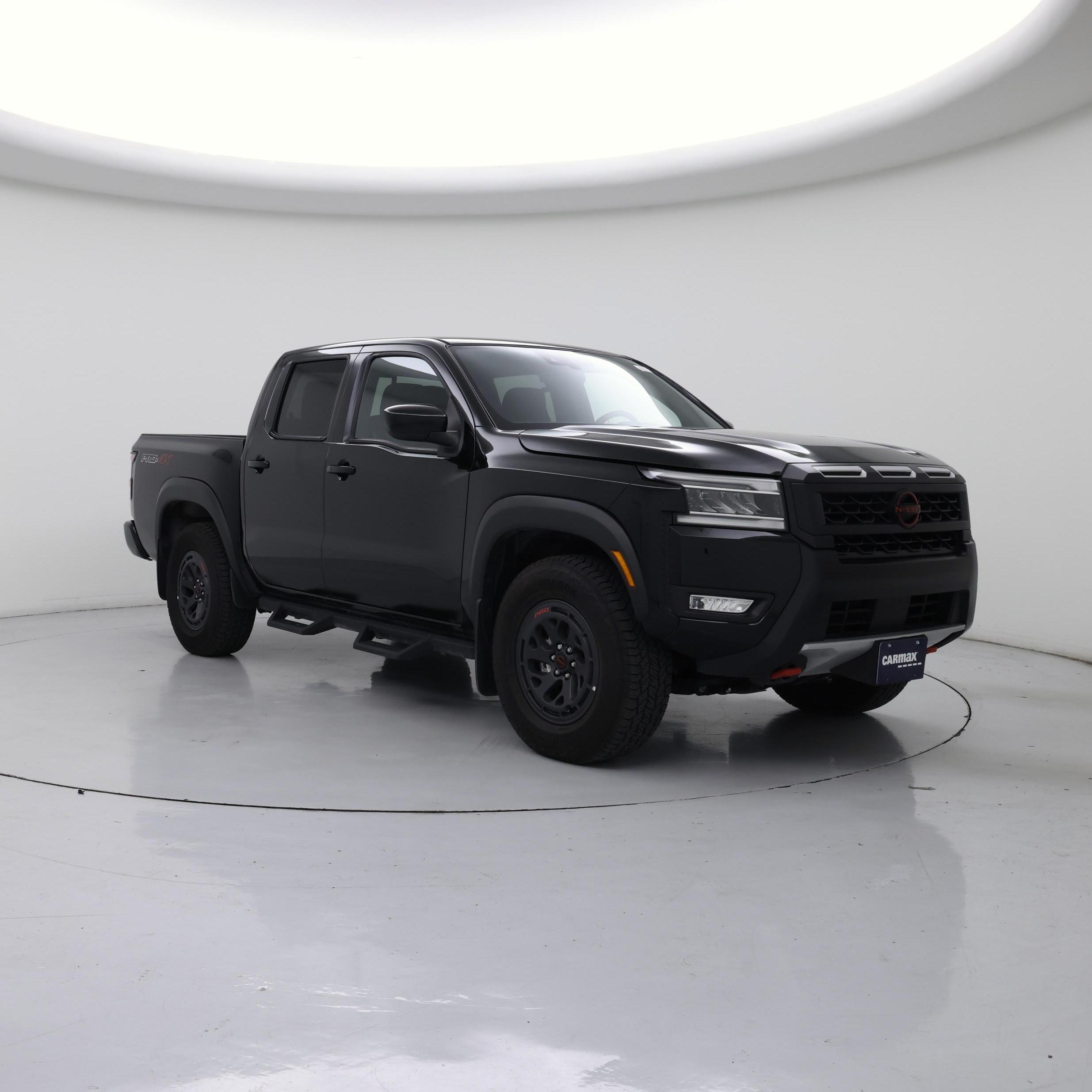 2025 Nissan Frontier PRO-4X Crew Cab 4WD