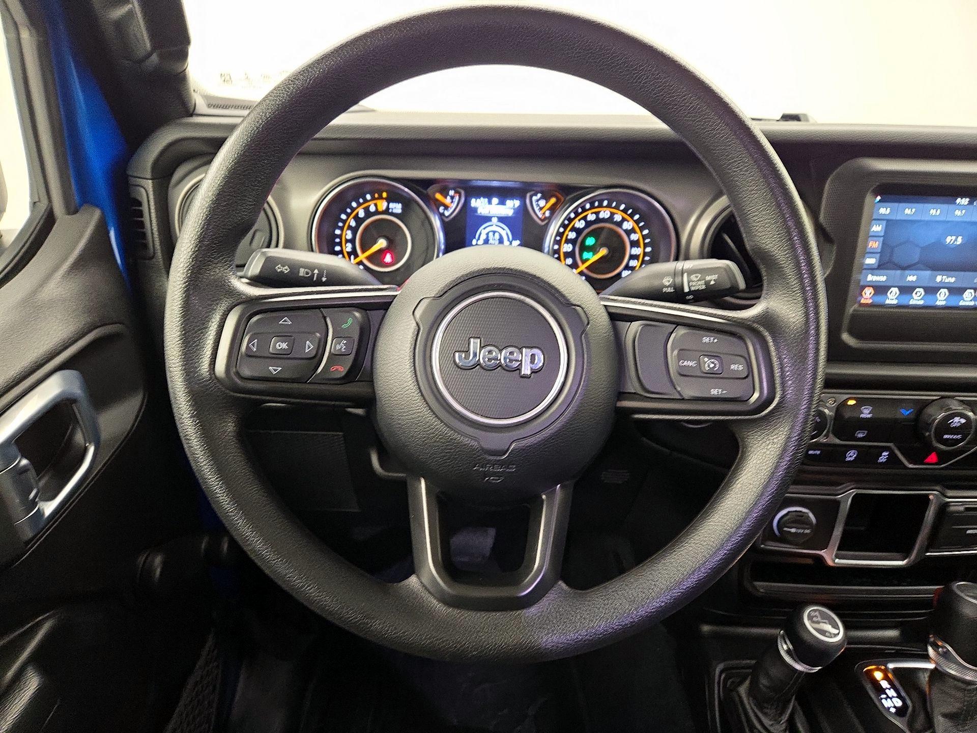 Thumbnail: 2022 Jeep Gladiator - 10