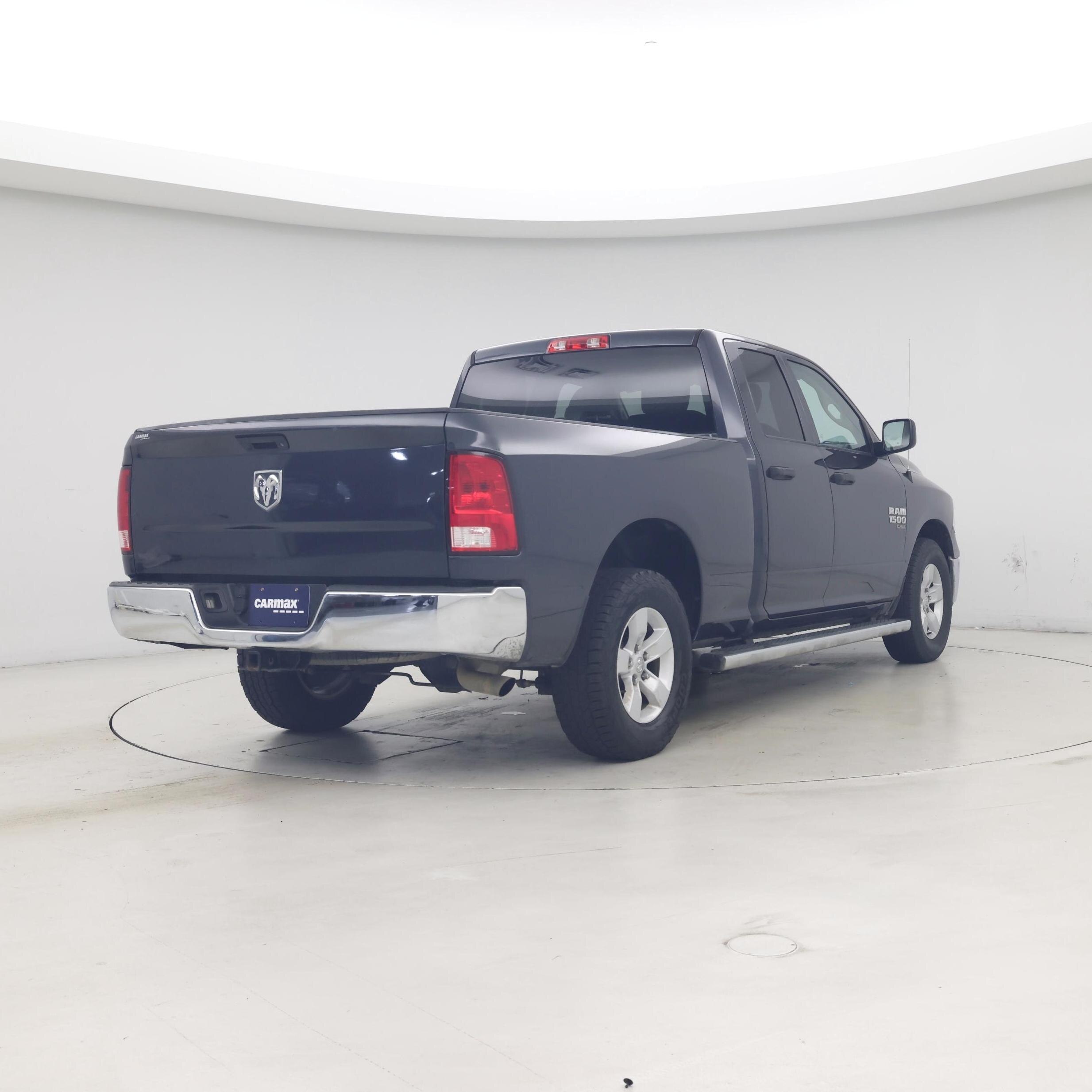 Thumbnail: 2019 RAM 1500 Classic - 8