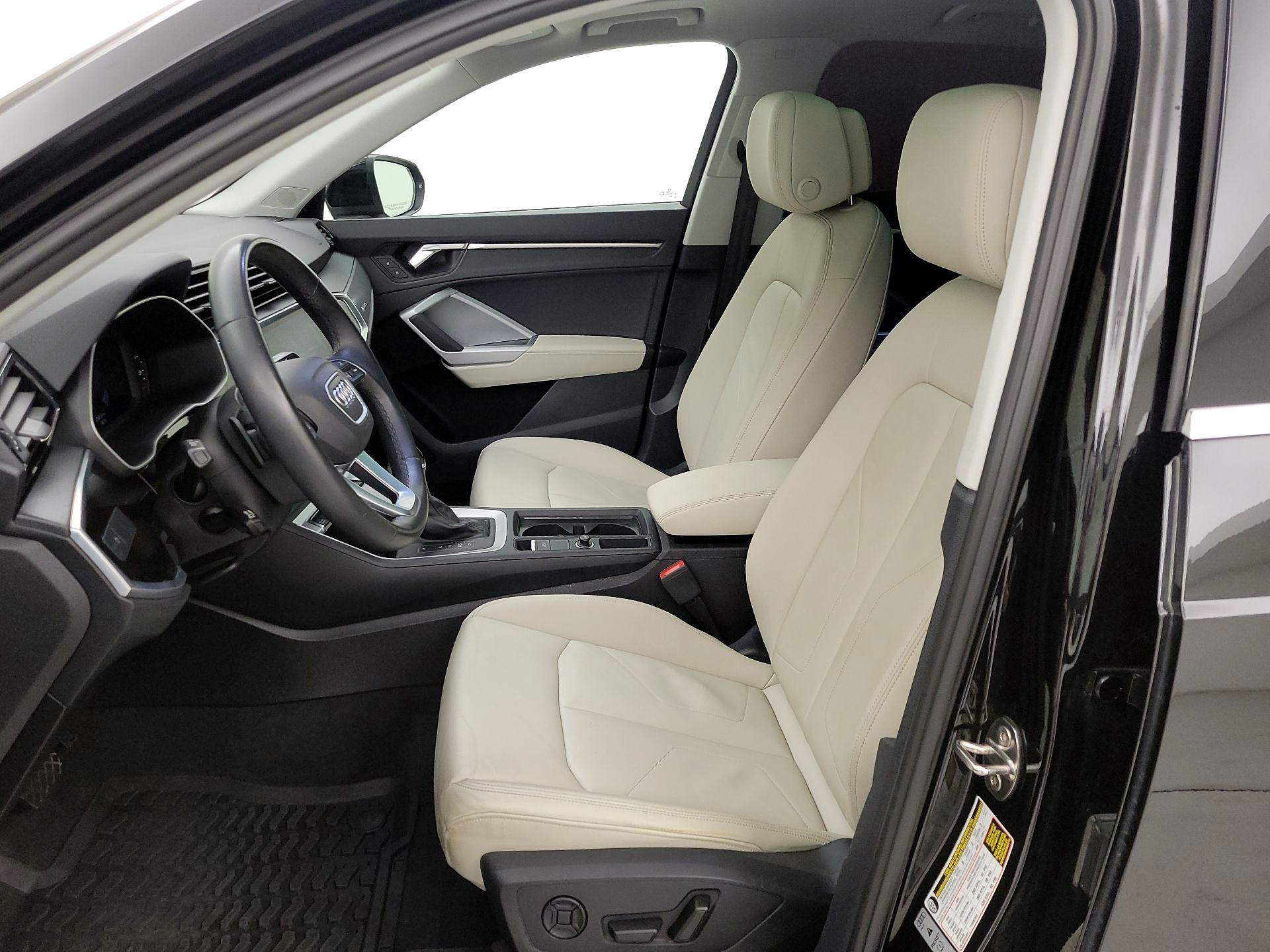 Thumbnail: 2022 Audi Q3 - 11