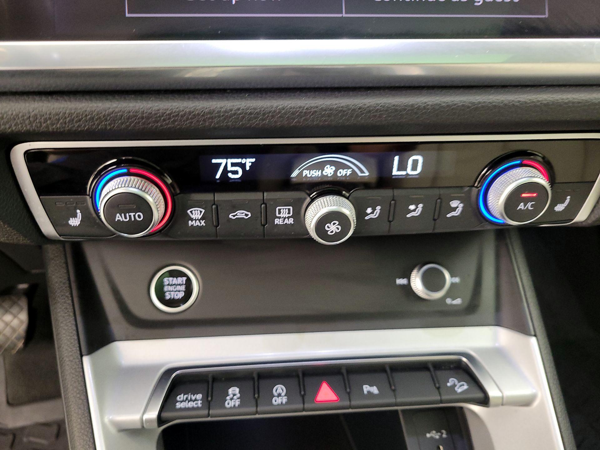 Thumbnail: 2022 Audi Q3 - 16