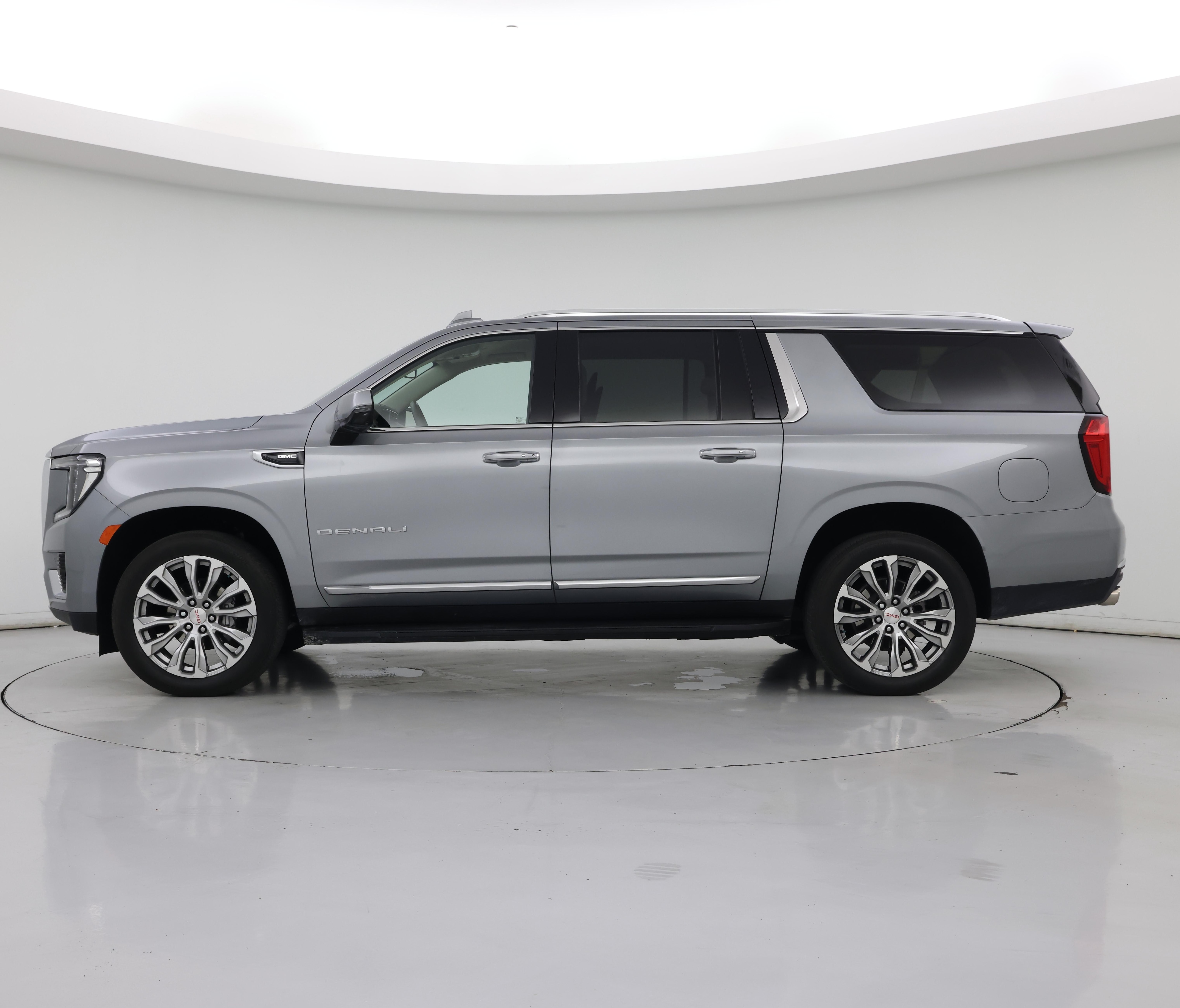 Thumbnail: 2024 GMC Yukon XL - 3