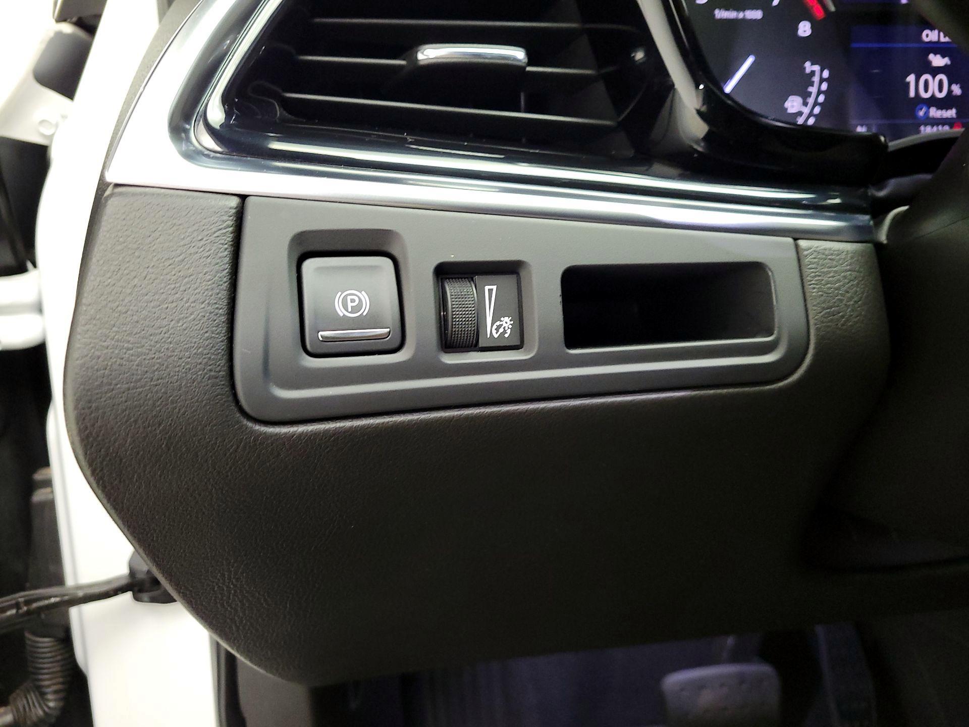 Thumbnail: 2022 Cadillac XT6 - 13